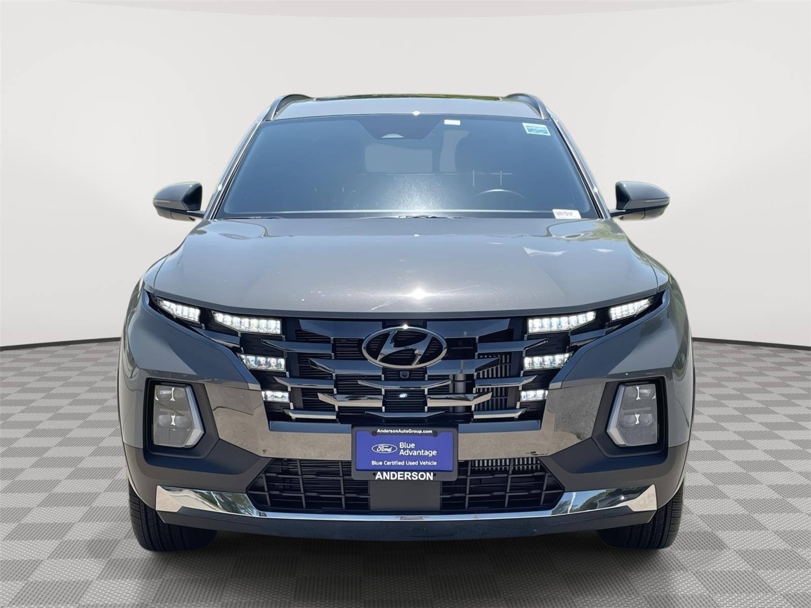 Vehicle photo 4