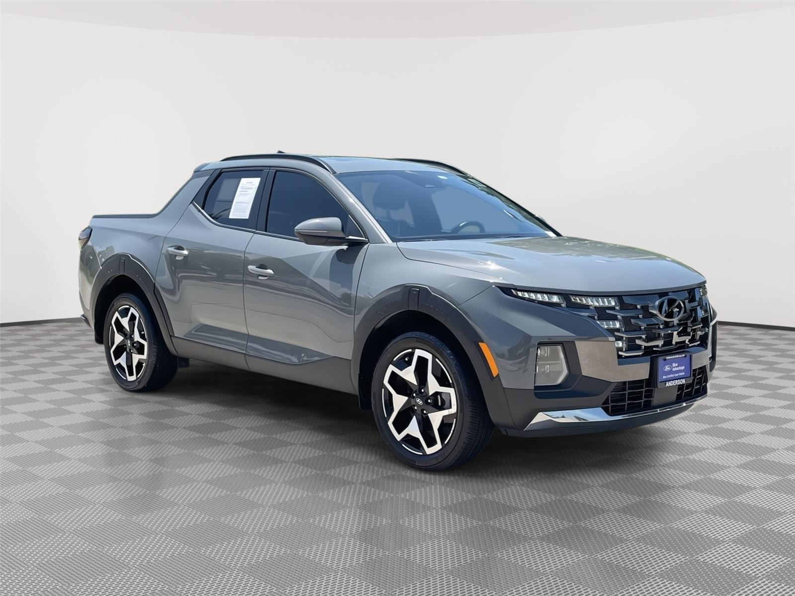 Vehicle photo 5