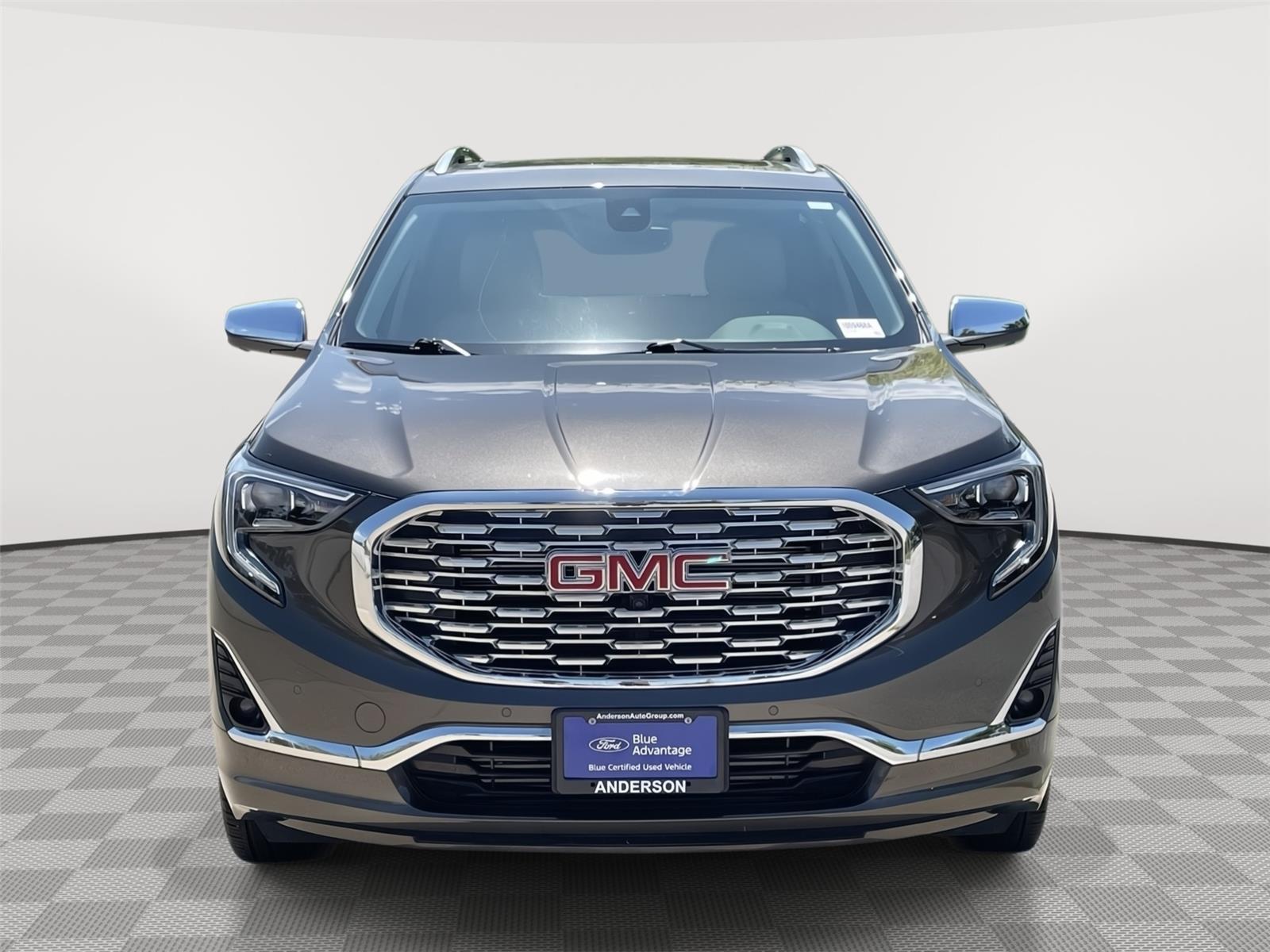 Vehicle photo 4