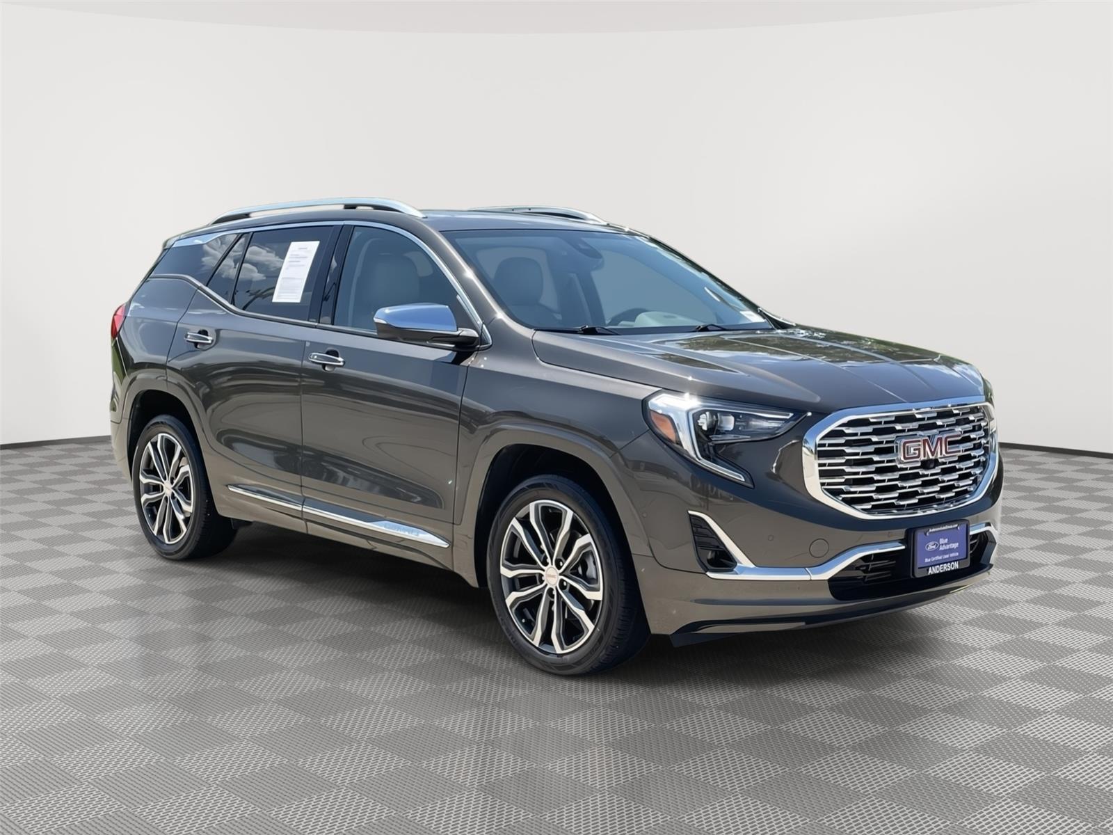 Vehicle photo 5
