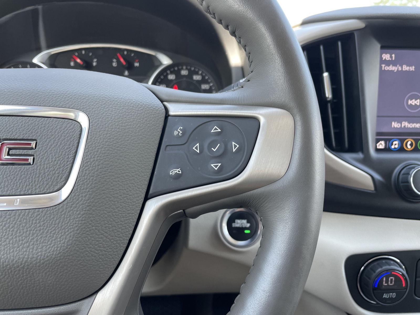 Vehicle photo 14