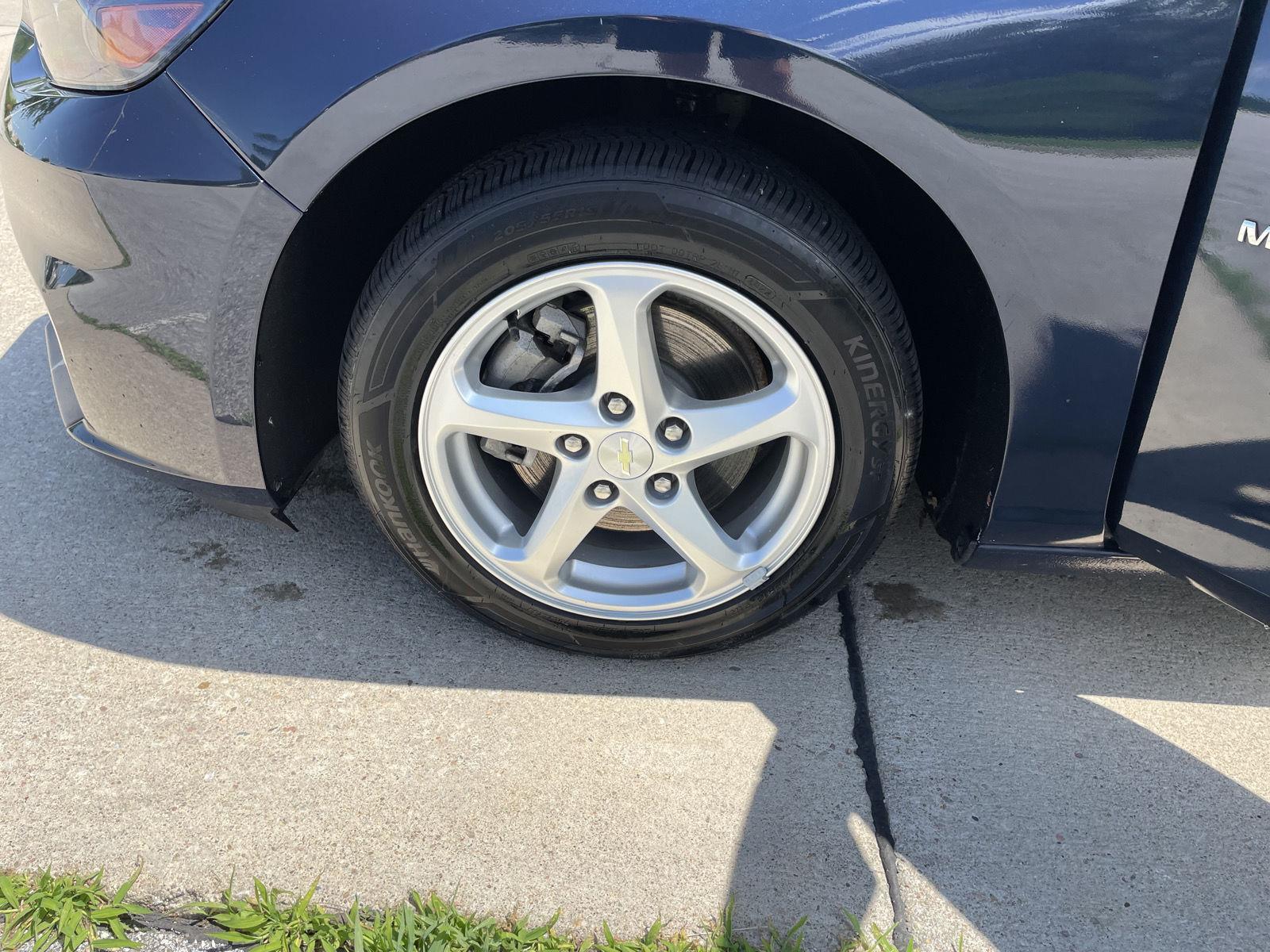 Vehicle photo 10