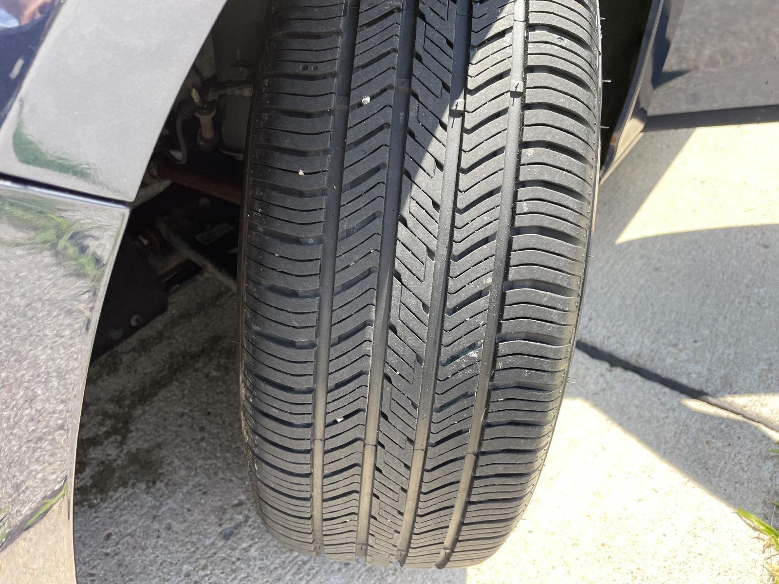 Vehicle photo 11