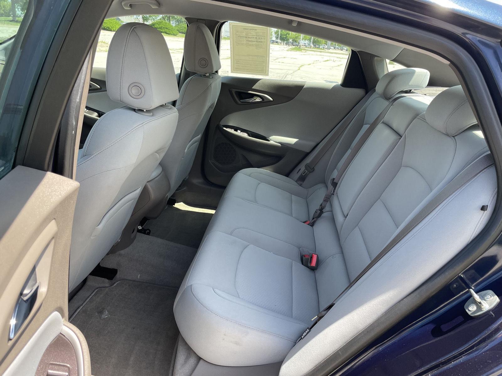 Vehicle photo 20