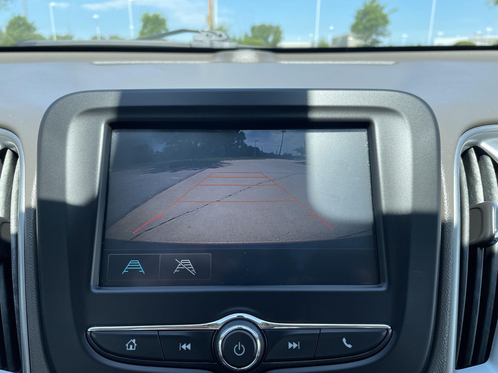 Vehicle photo 23