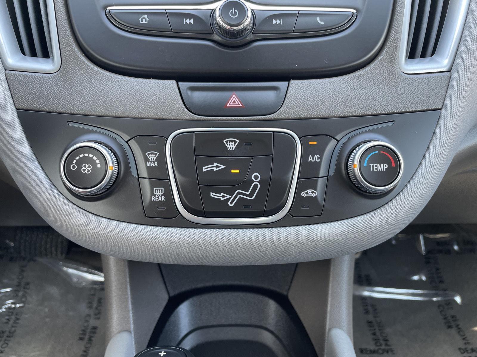 Vehicle photo 26