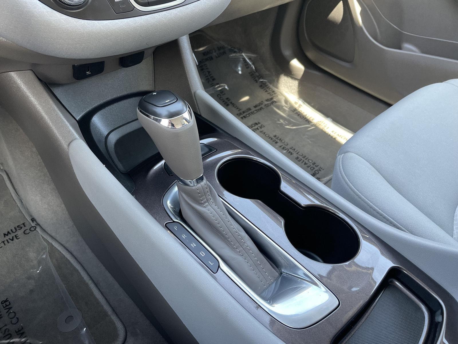 Vehicle photo 29