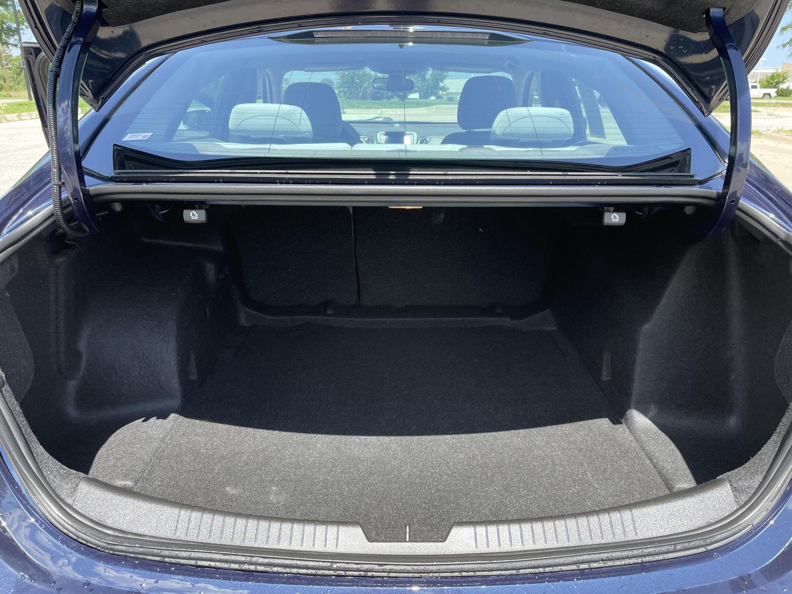 Vehicle photo 34