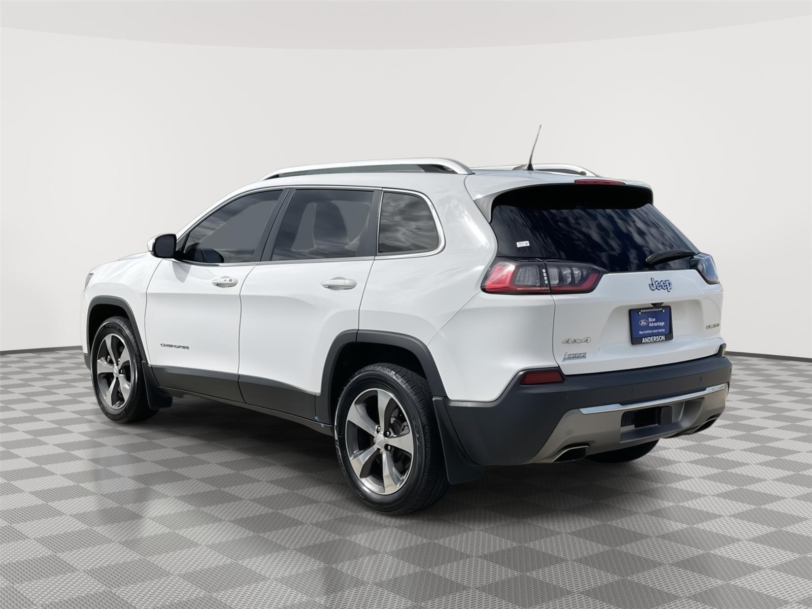 Used 2019 Jeep Cherokee for sale in Lincoln NE
