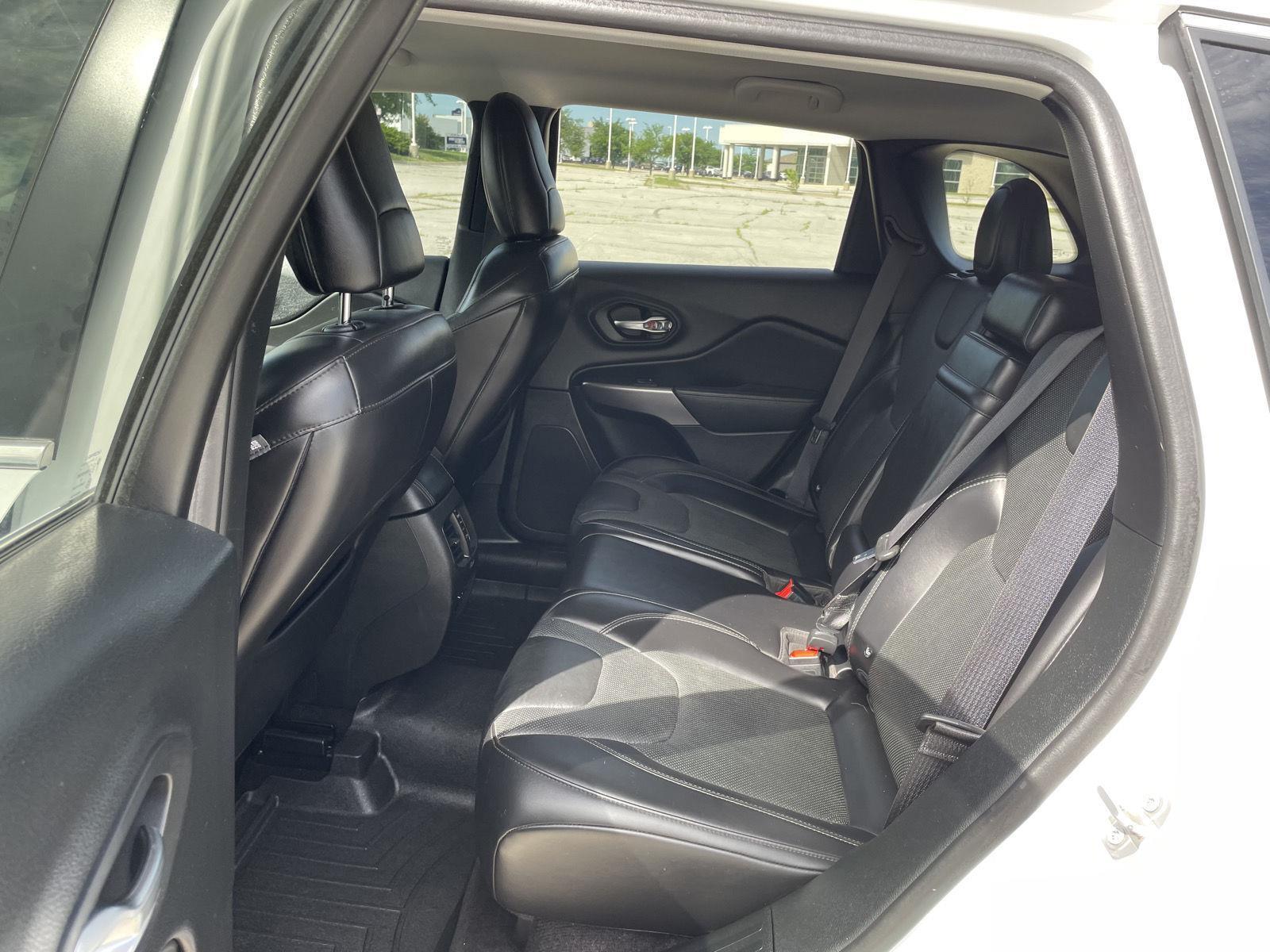 Used 2019 Jeep Cherokee for sale in Lincoln NE
