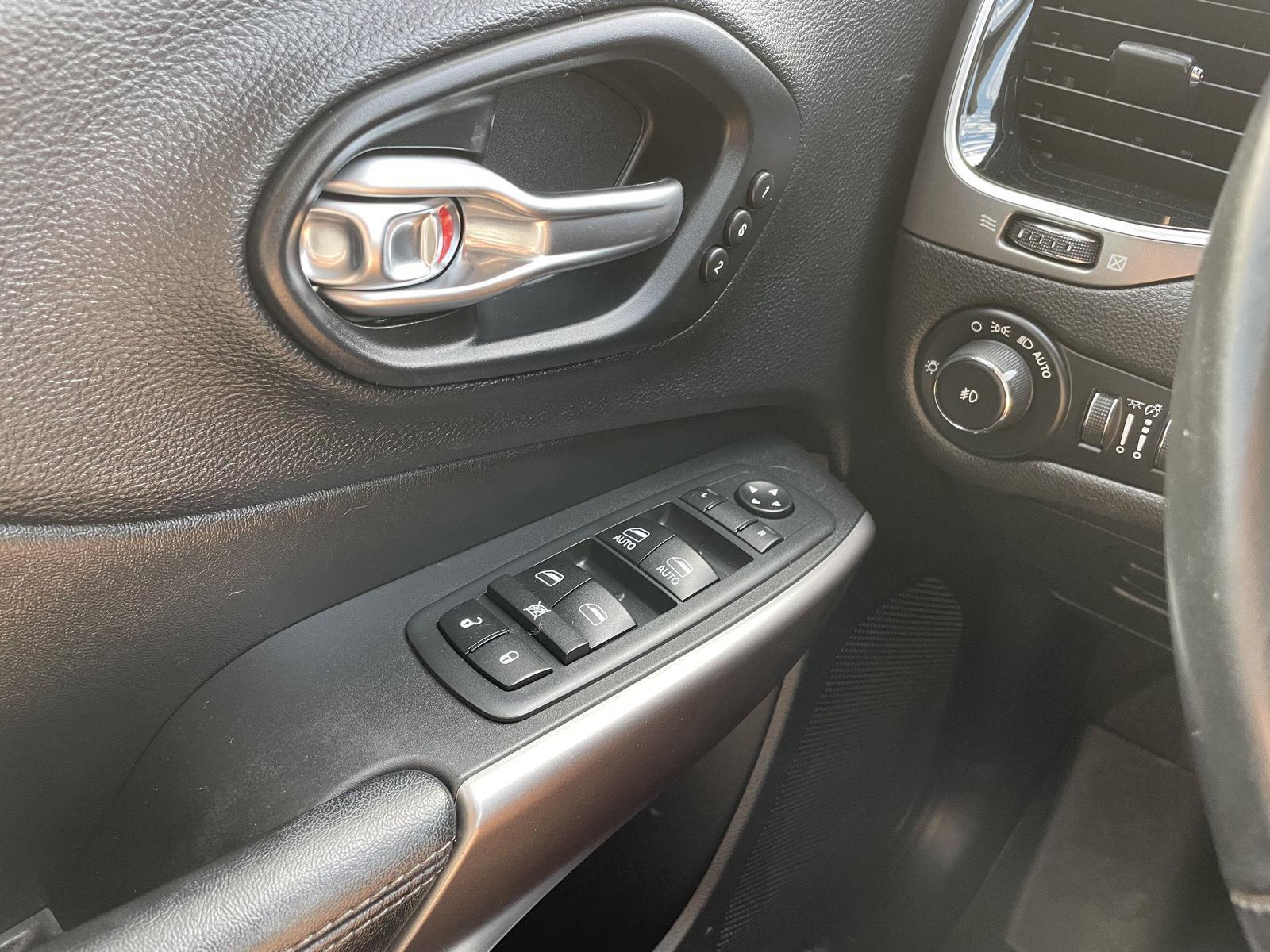 Used 2019 Jeep Cherokee for sale in Lincoln NE