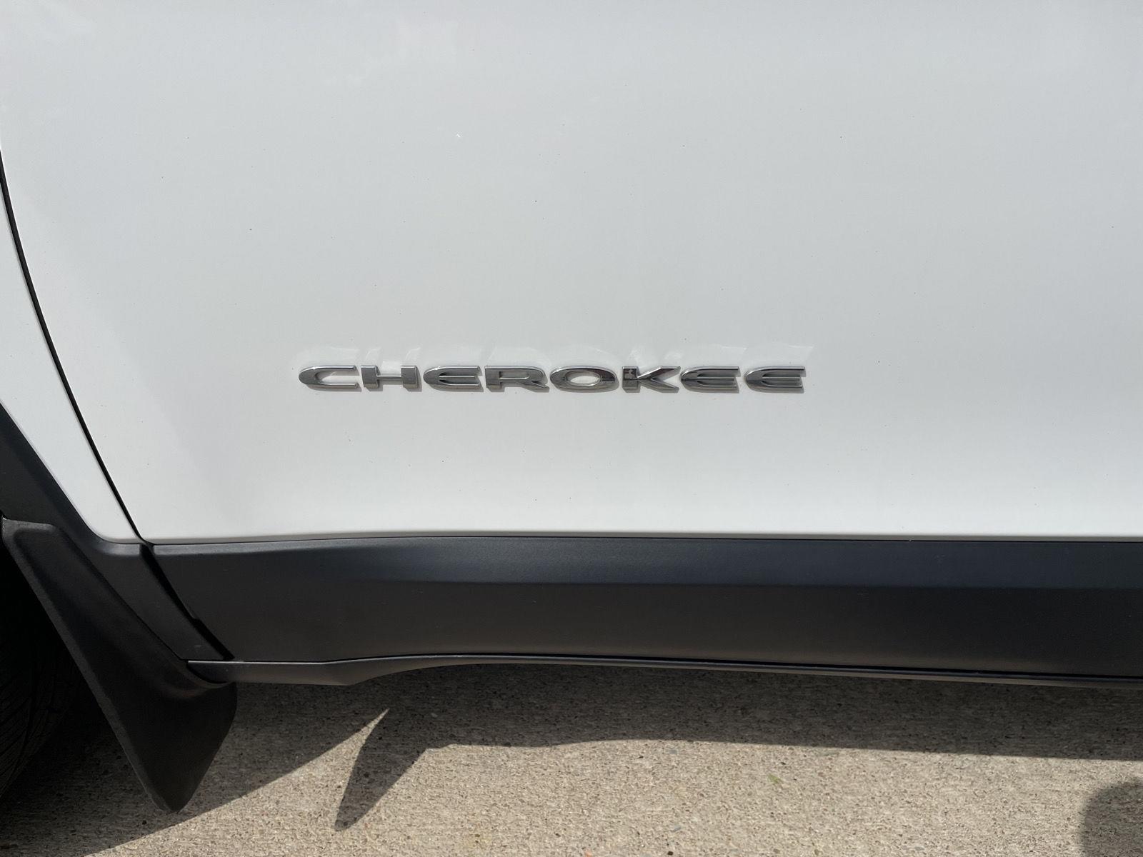 Used 2019 Jeep Cherokee for sale in Lincoln NE