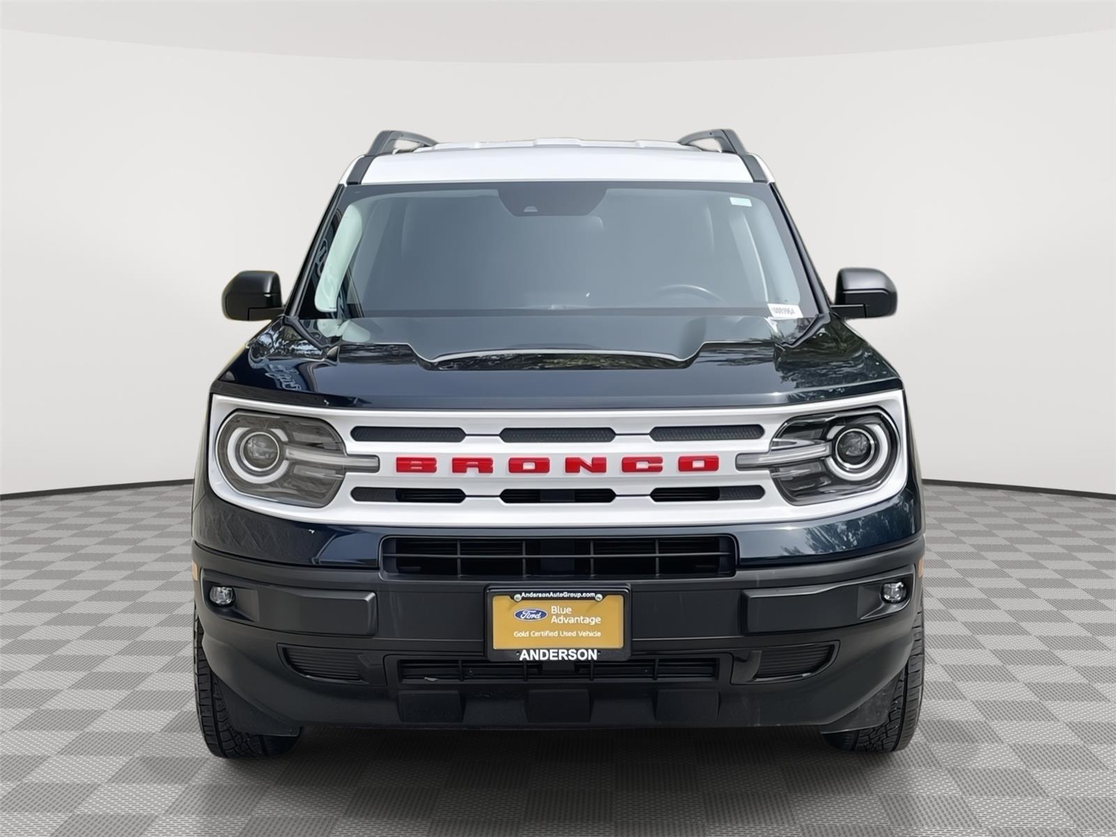 Vehicle photo 4