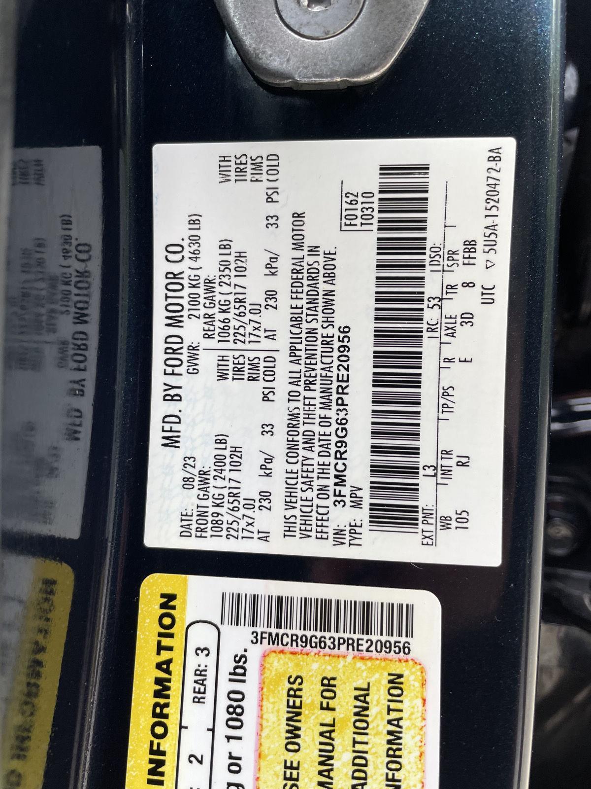 Vehicle photo 32