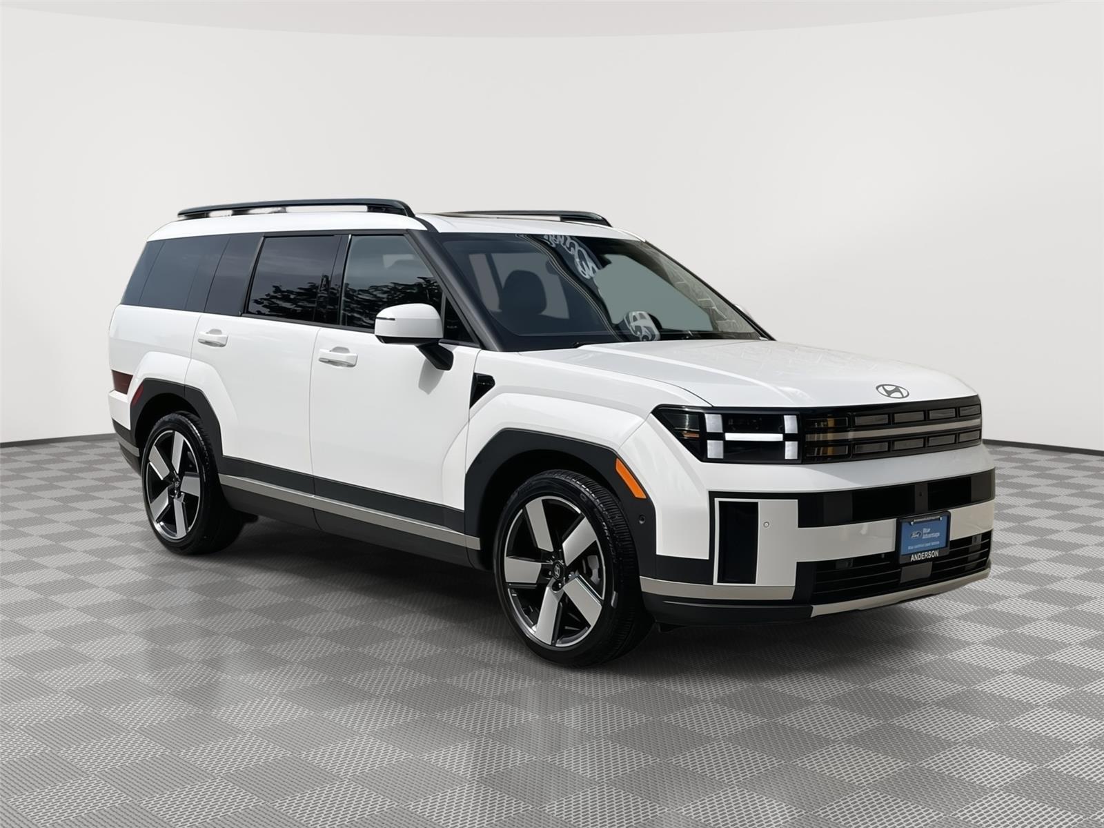 Vehicle photo 5