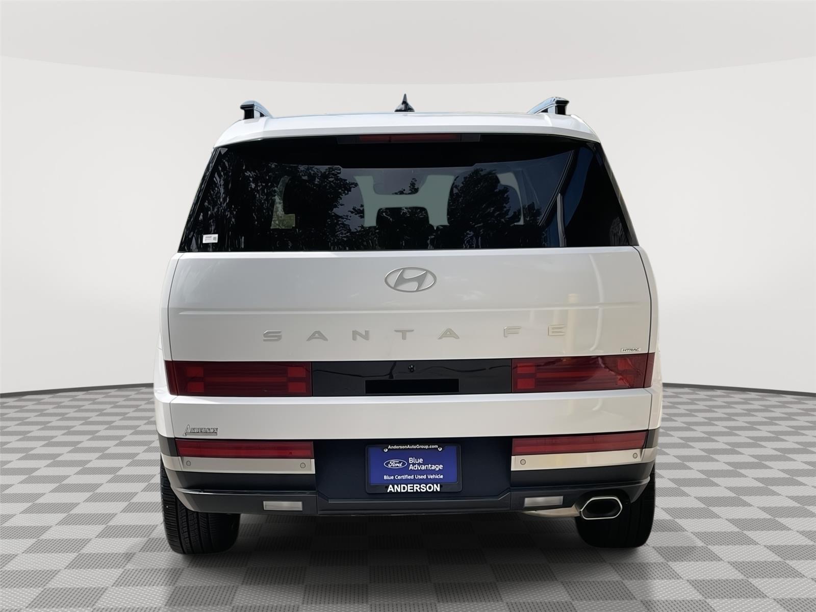 Vehicle photo 8