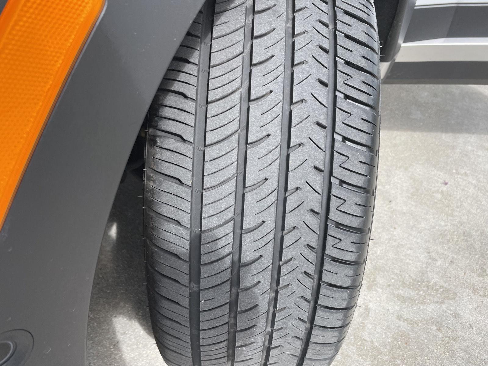 Vehicle photo 11