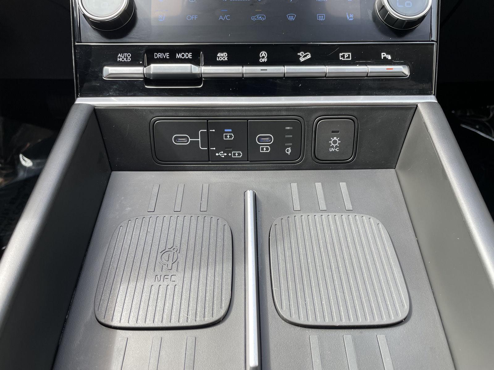 Vehicle photo 30