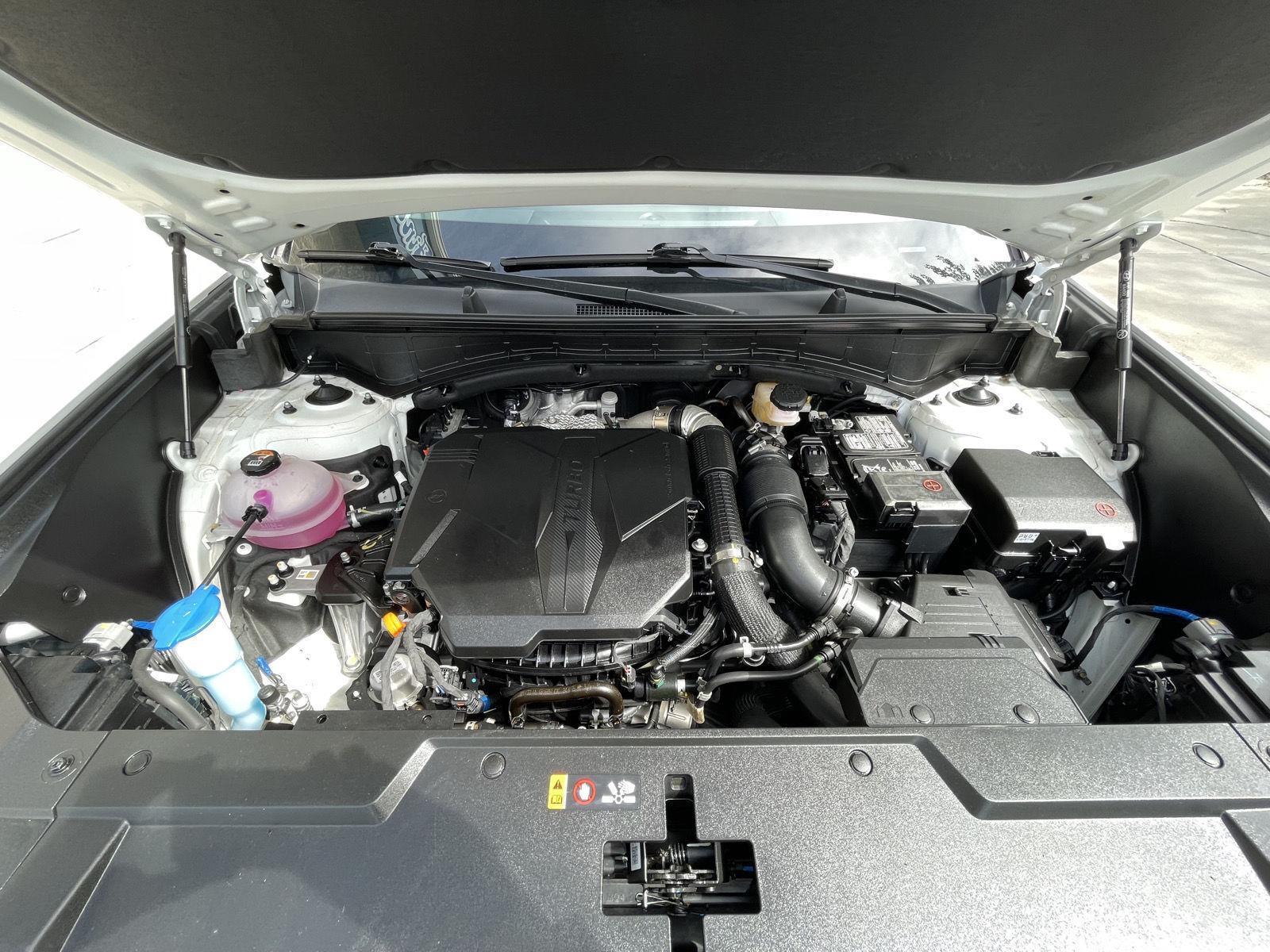 Vehicle photo 36