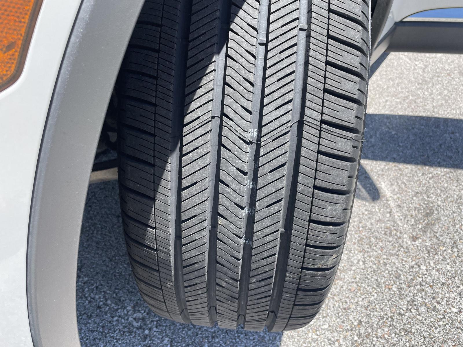 Vehicle photo 11