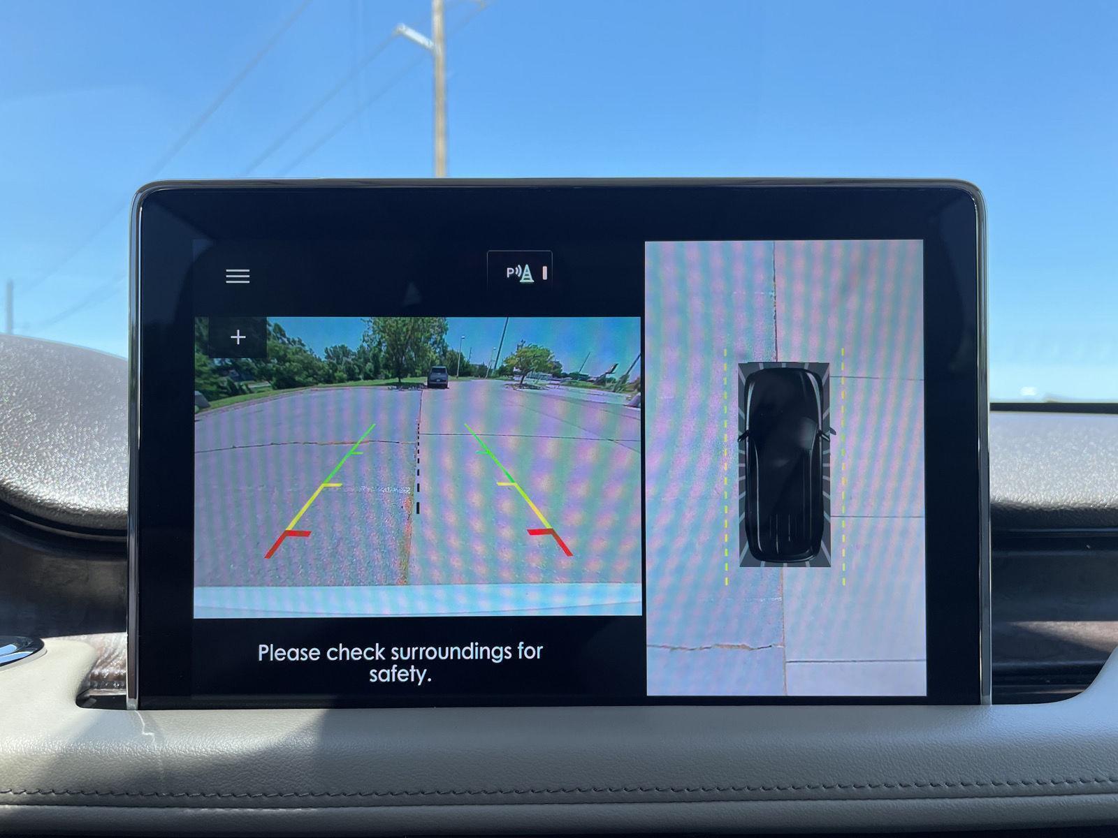 Vehicle photo 26