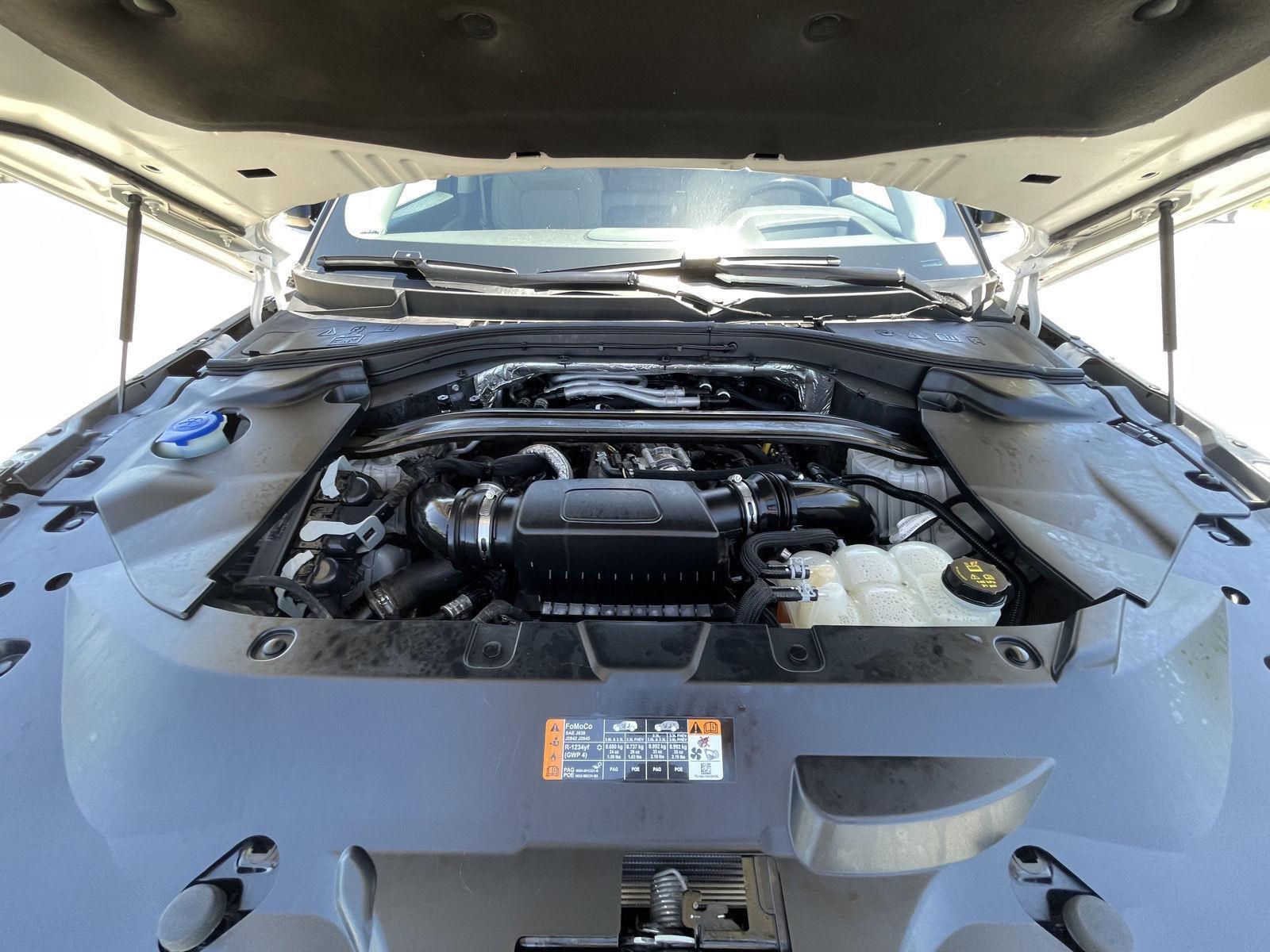 Vehicle photo 40