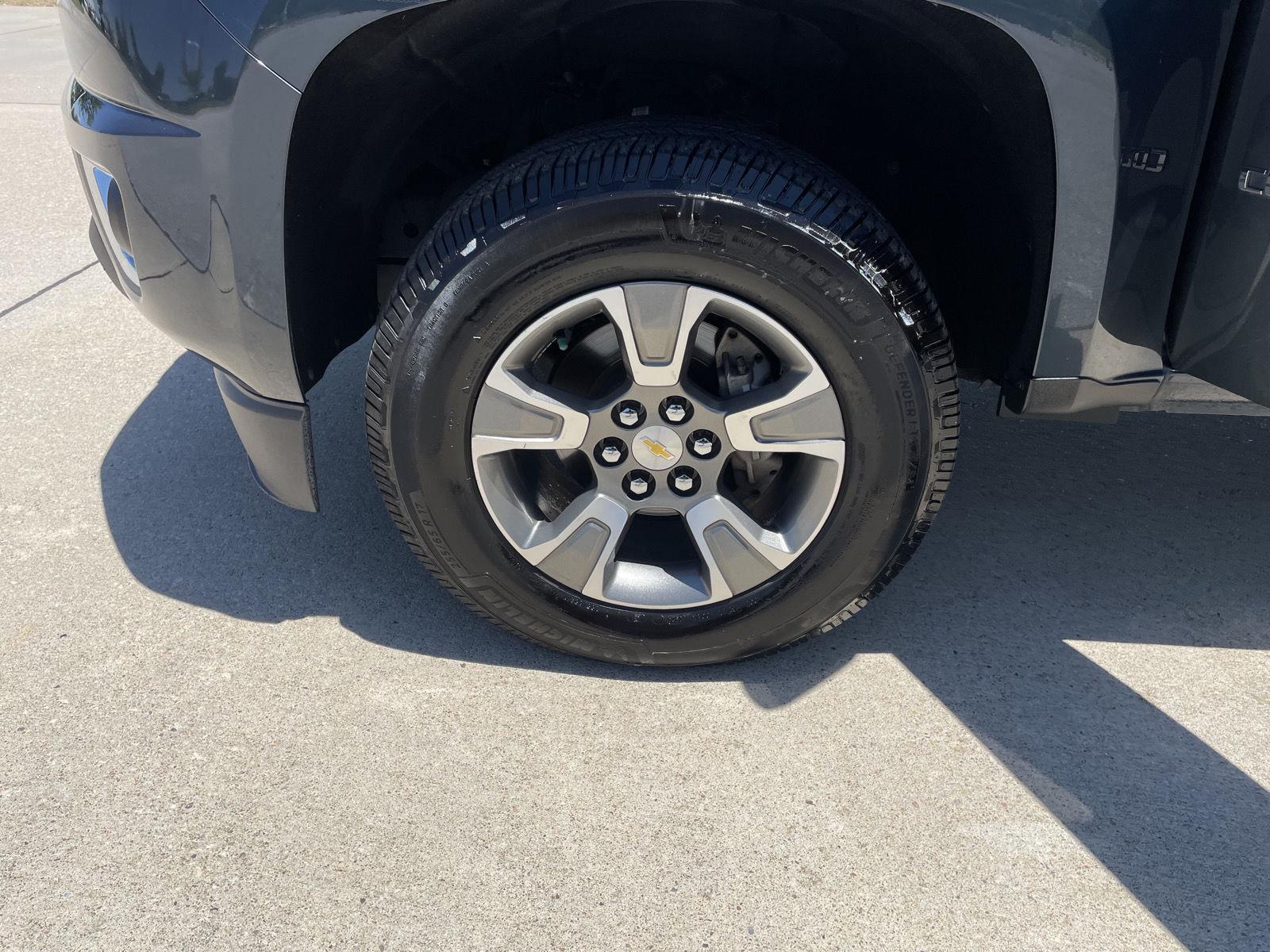 Vehicle photo 10