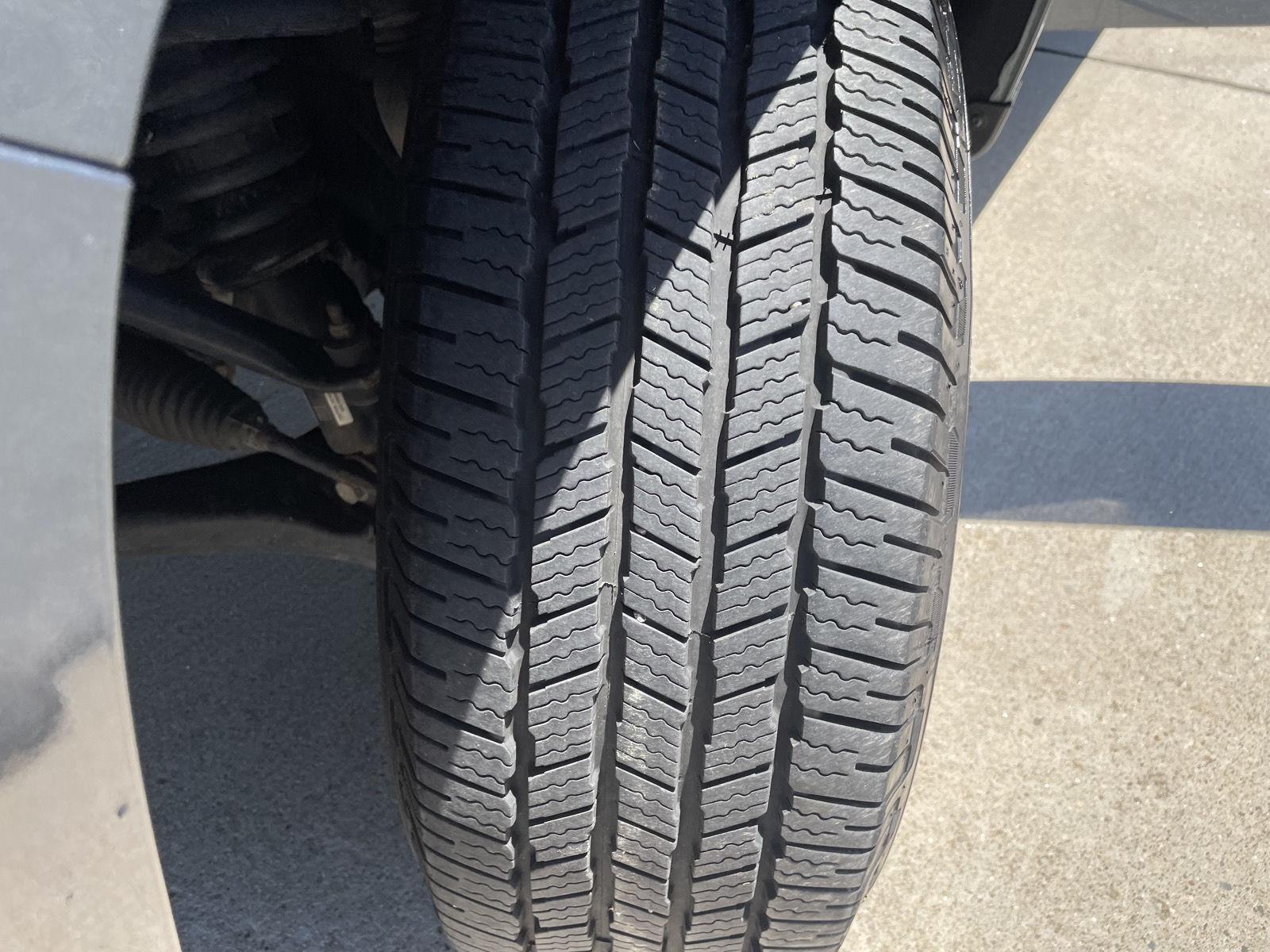 Vehicle photo 11