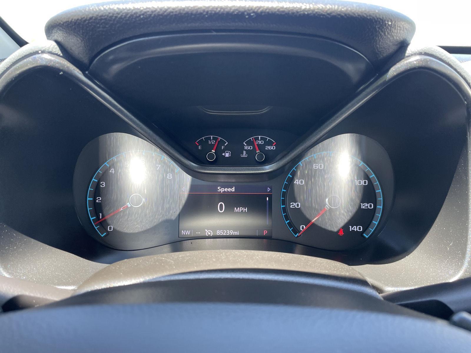 Vehicle photo 15
