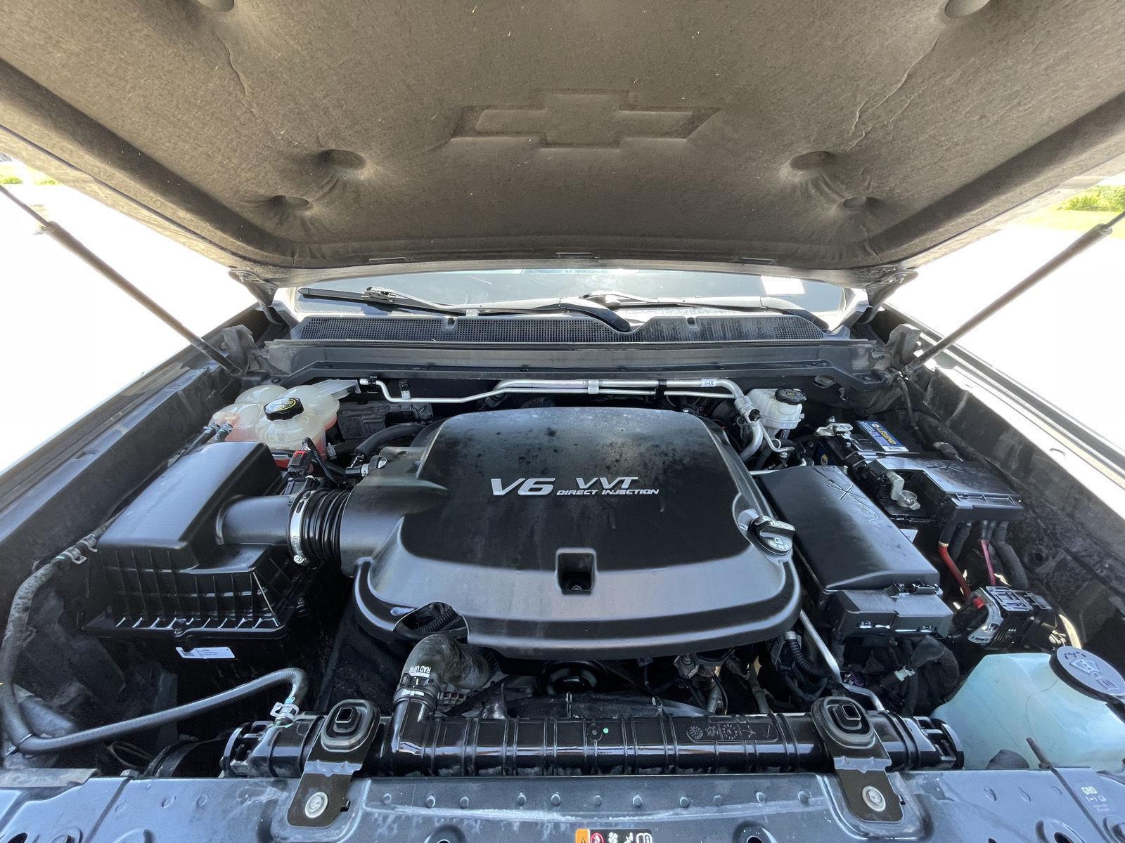 Vehicle photo 34