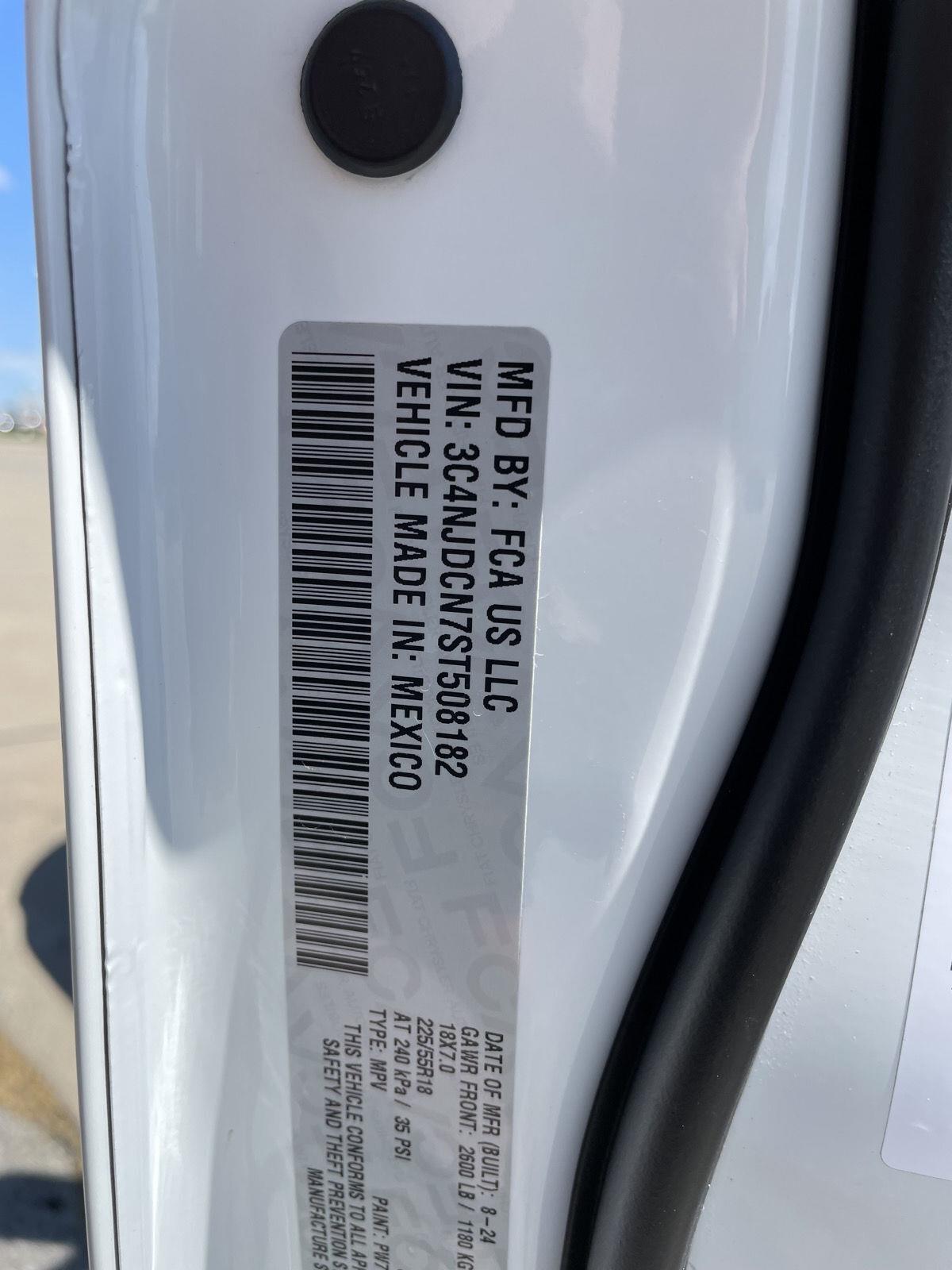 Vehicle photo 31
