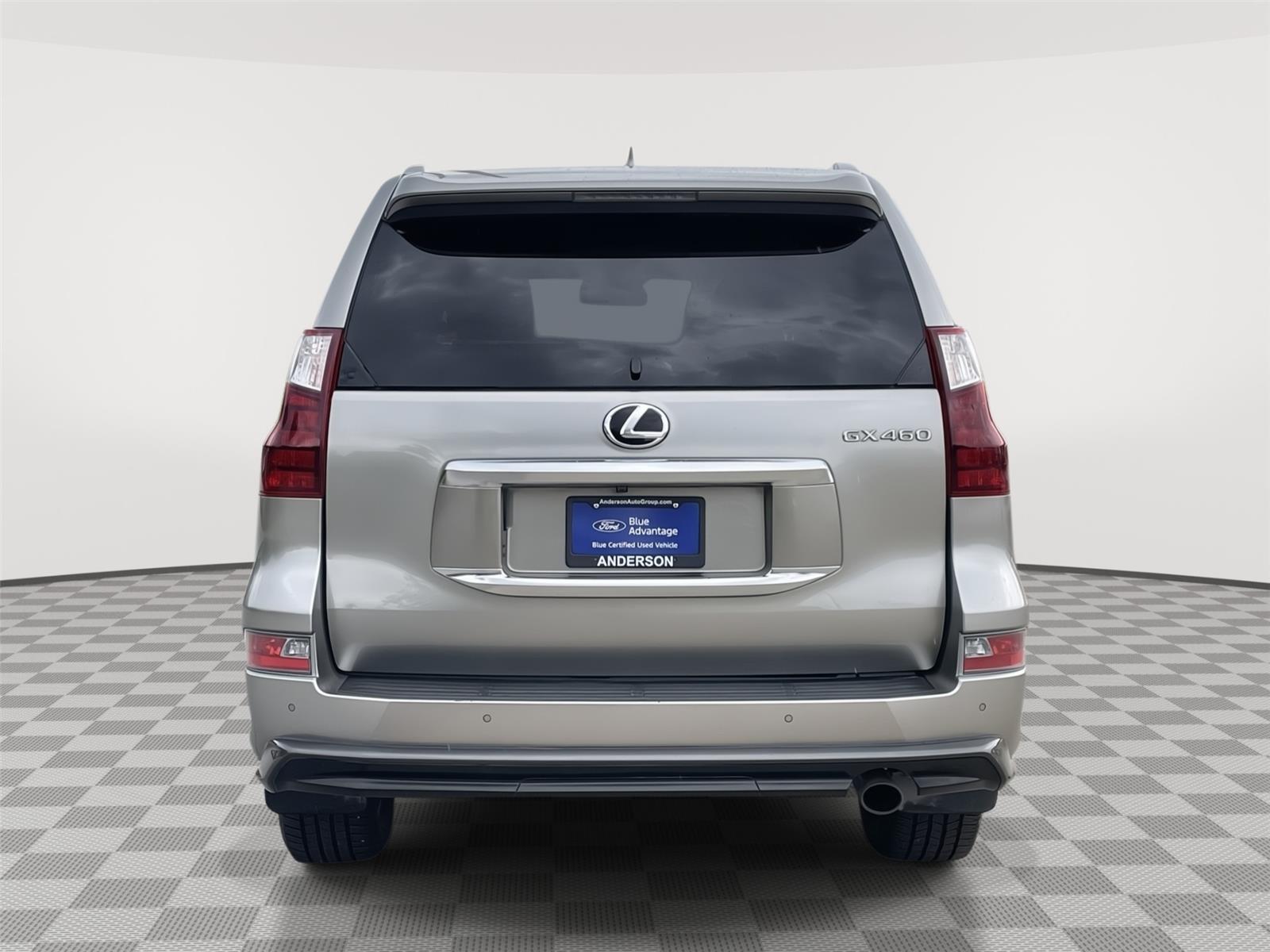 Vehicle photo 8