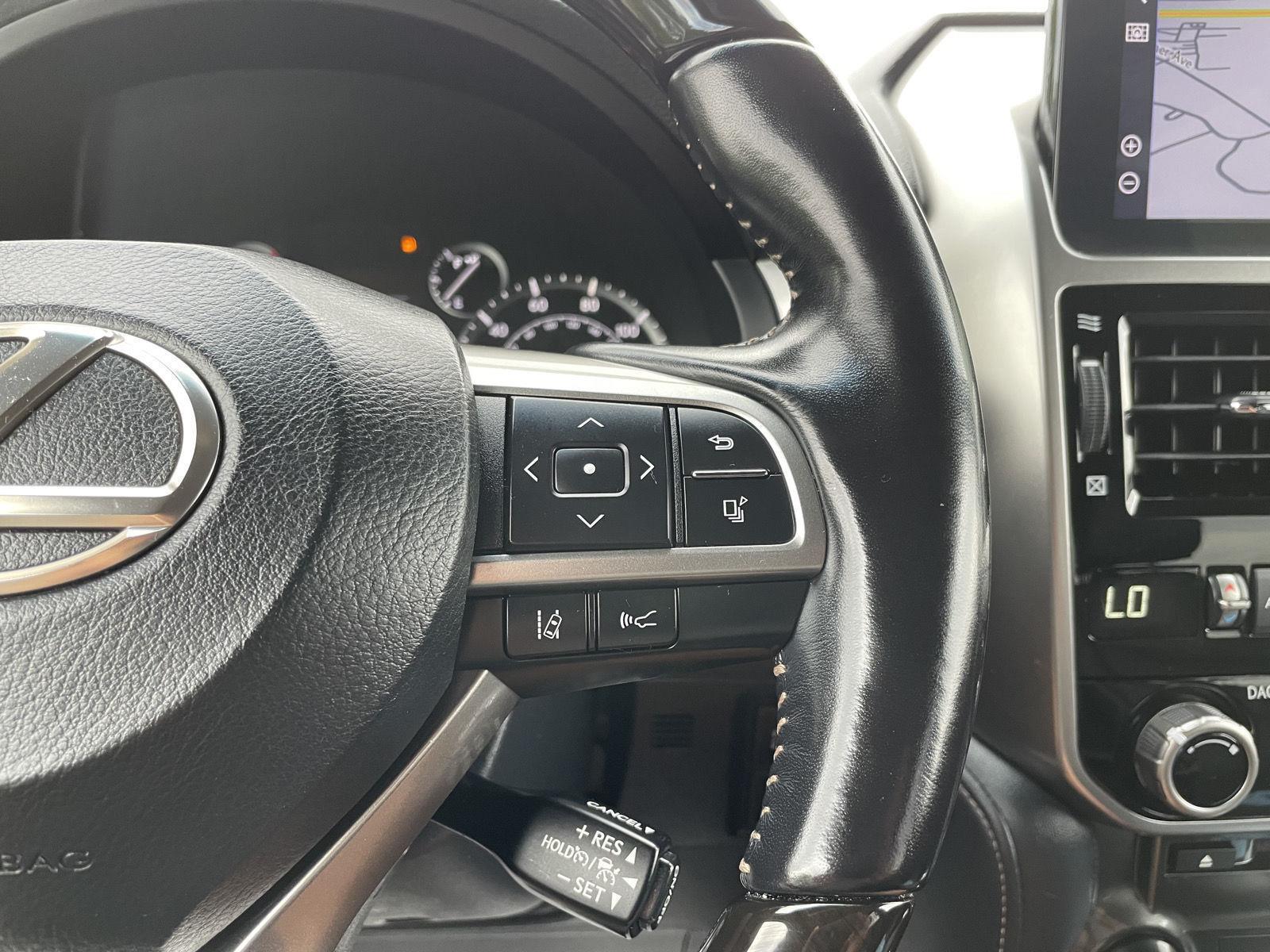 Vehicle photo 14