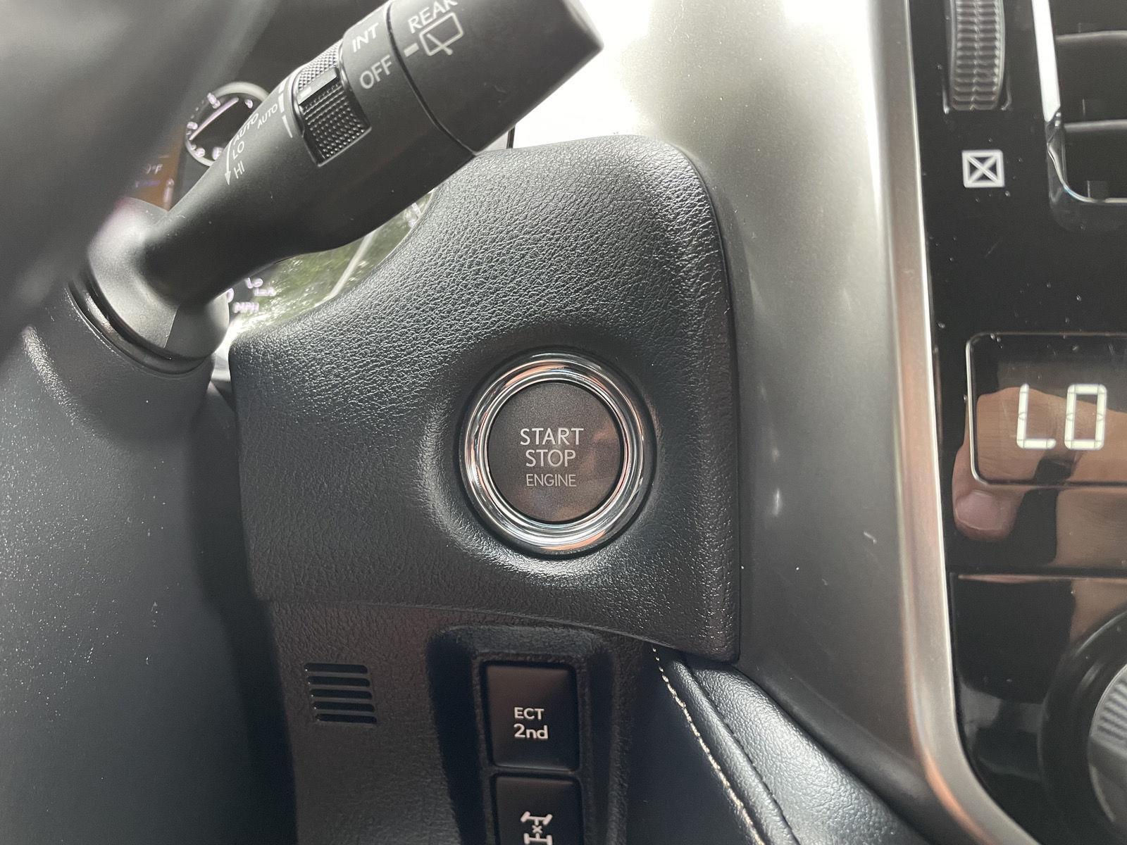 Vehicle photo 27