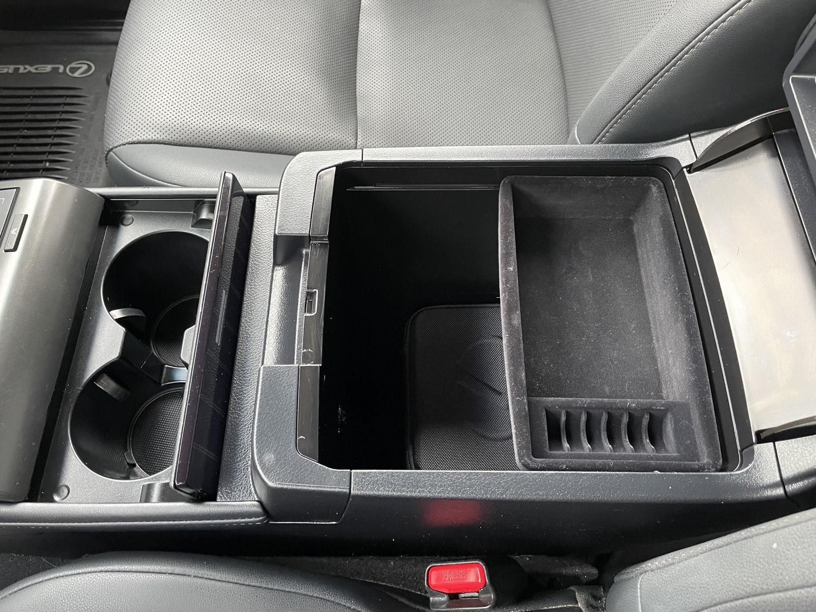 Vehicle photo 34