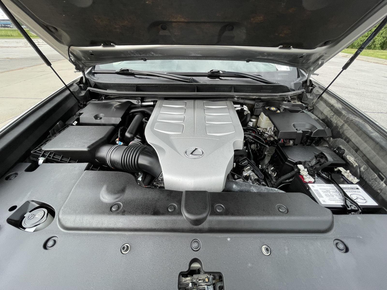Vehicle photo 37