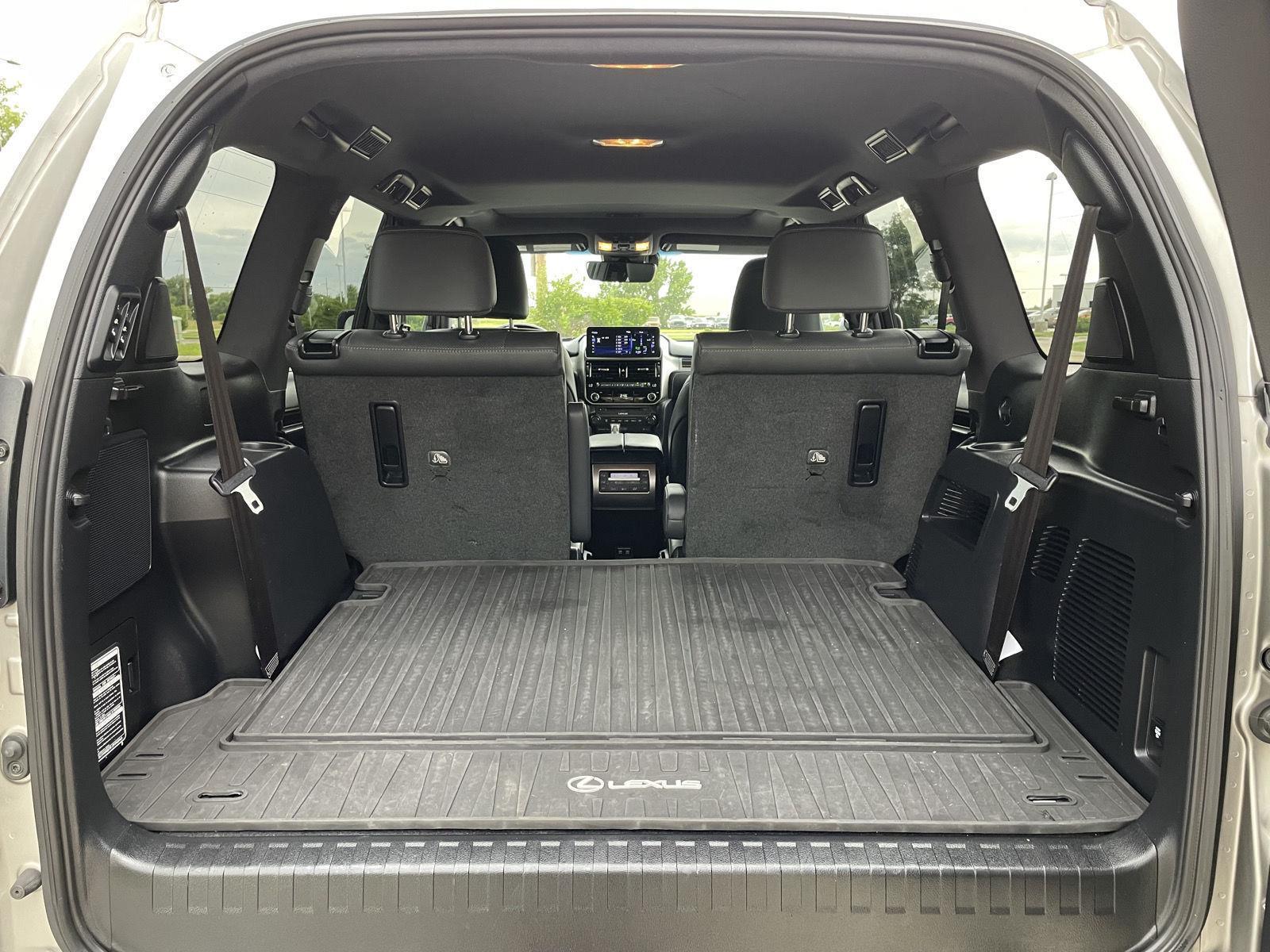 Vehicle photo 38