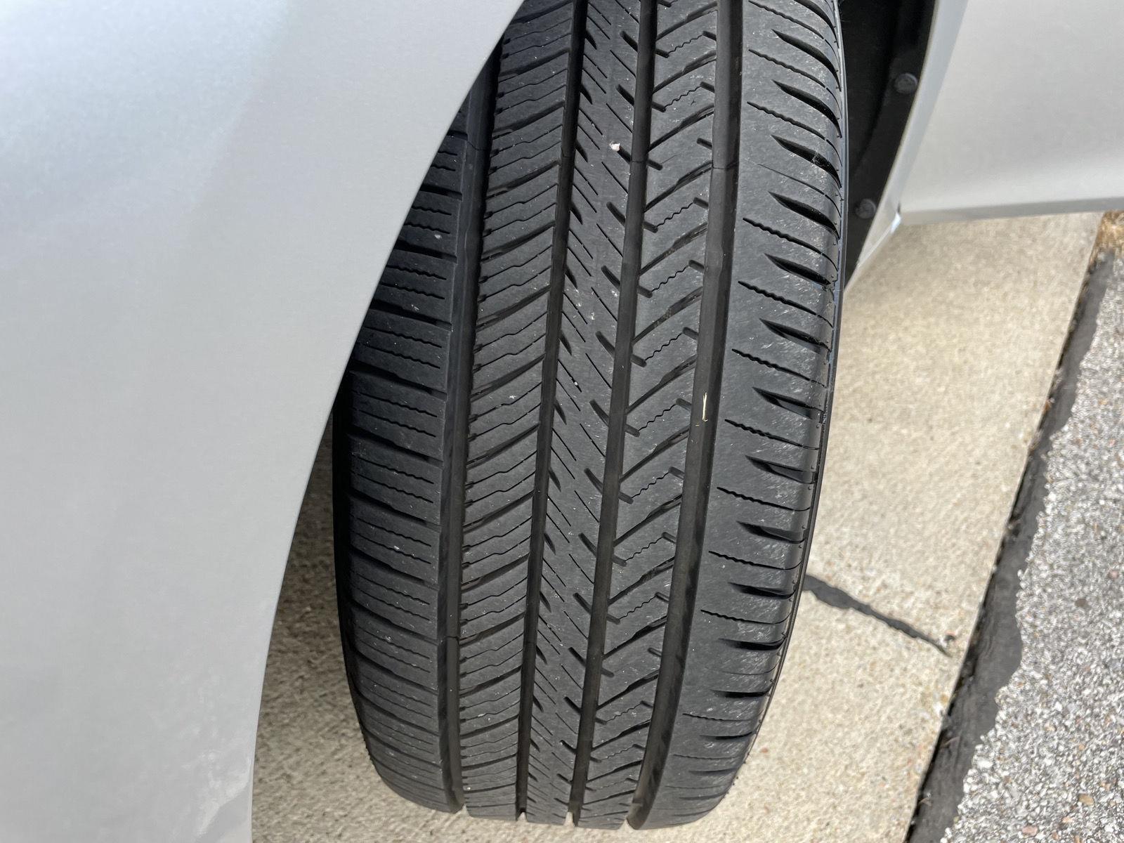 Vehicle photo 11