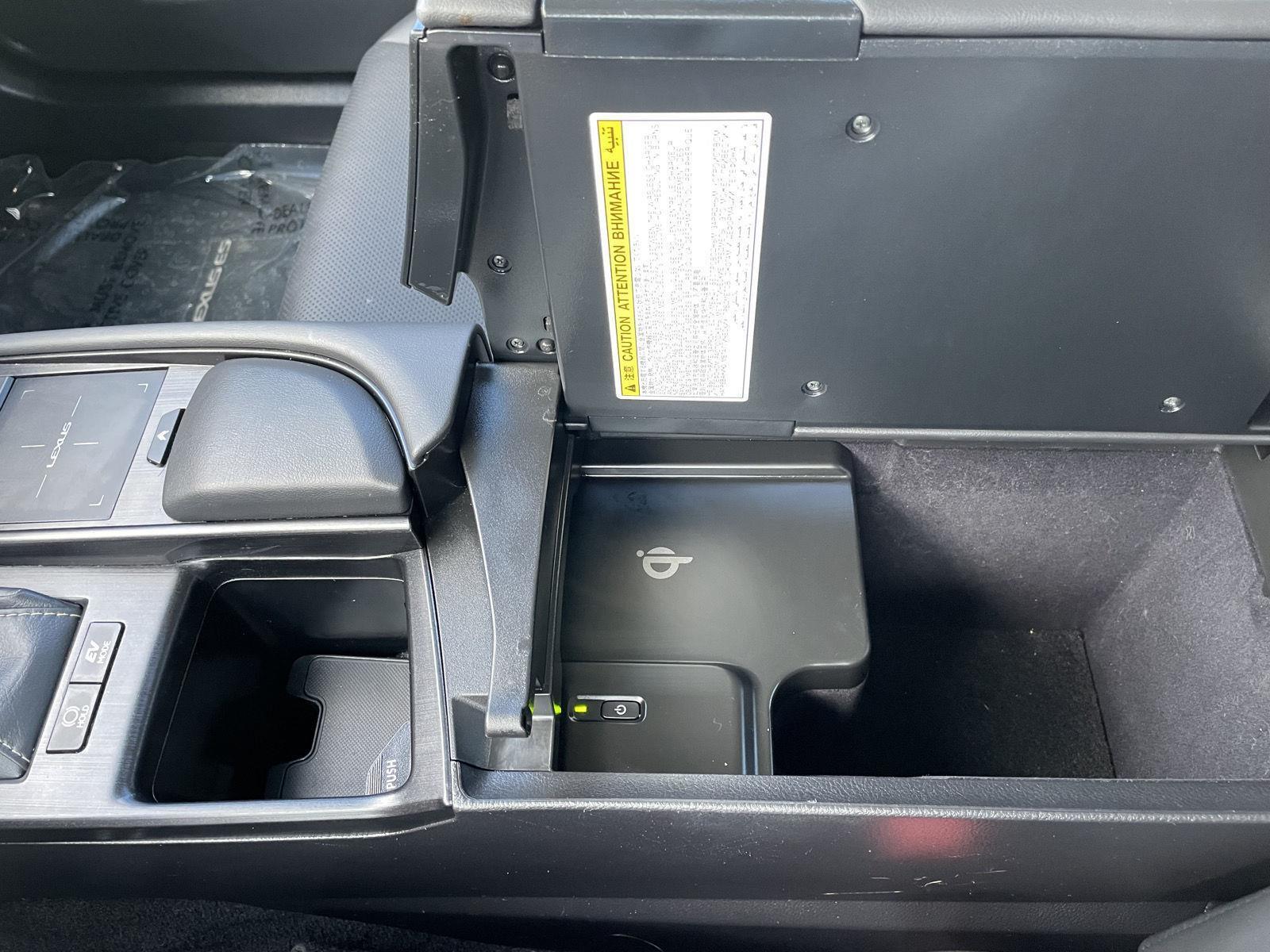 Vehicle photo 31
