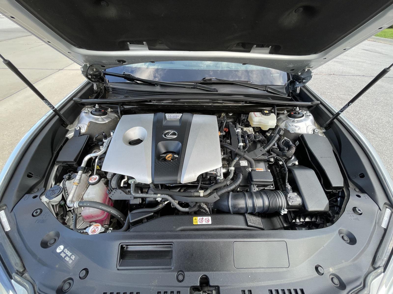 Vehicle photo 34