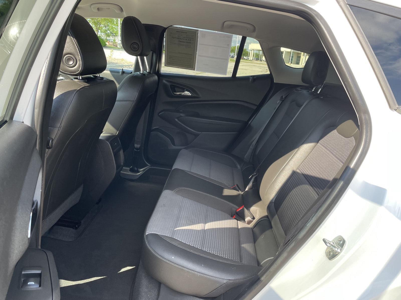 Vehicle photo 20