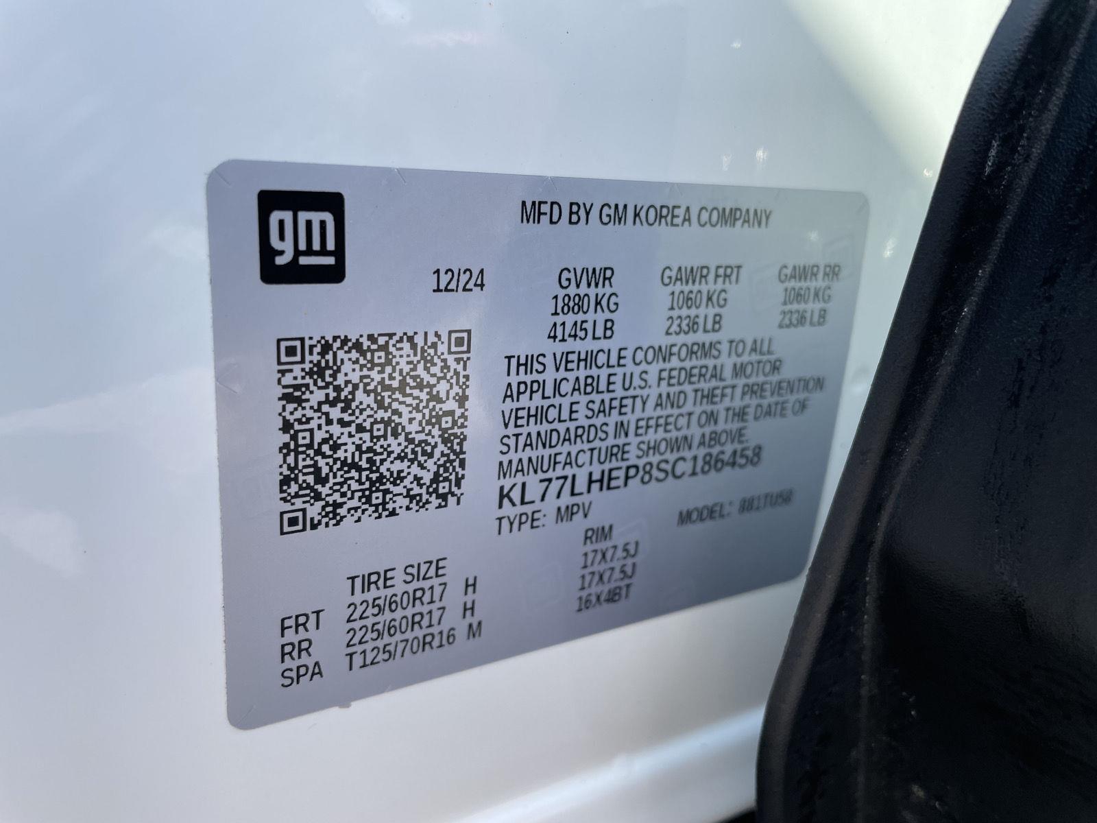 Vehicle photo 30
