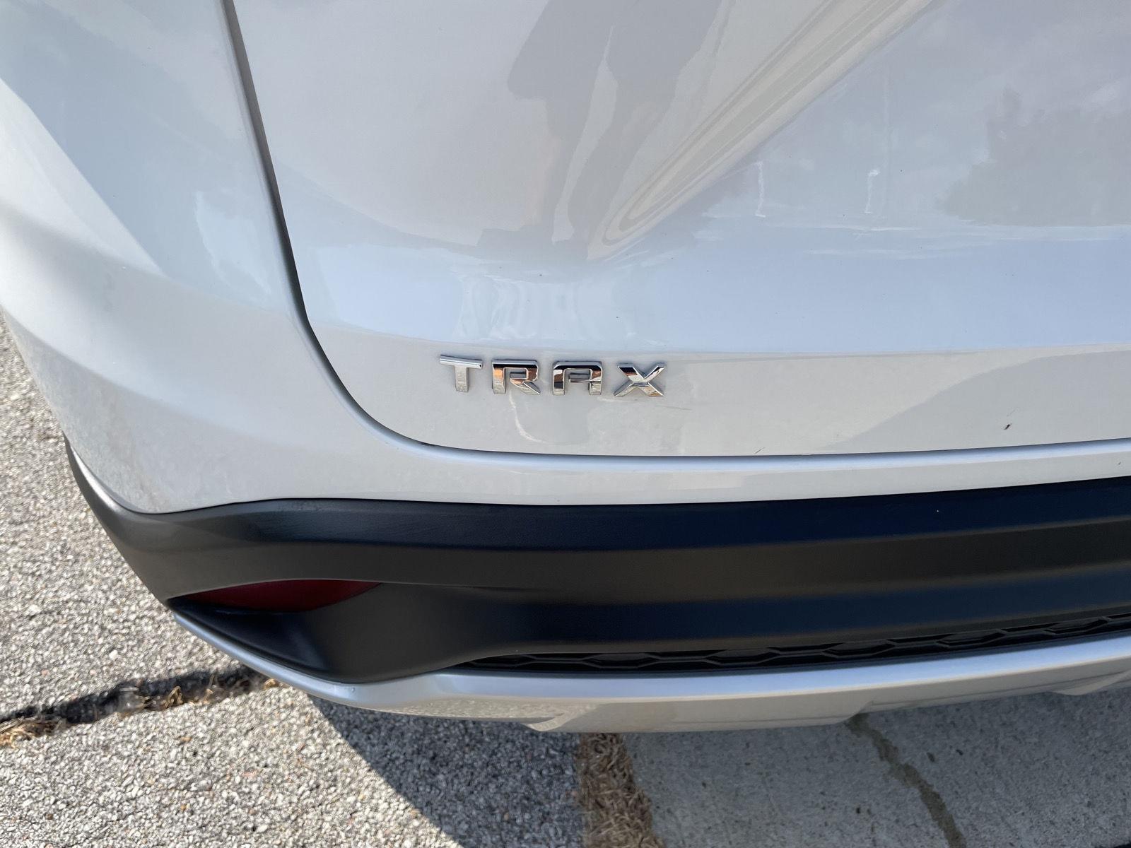 Vehicle photo 34