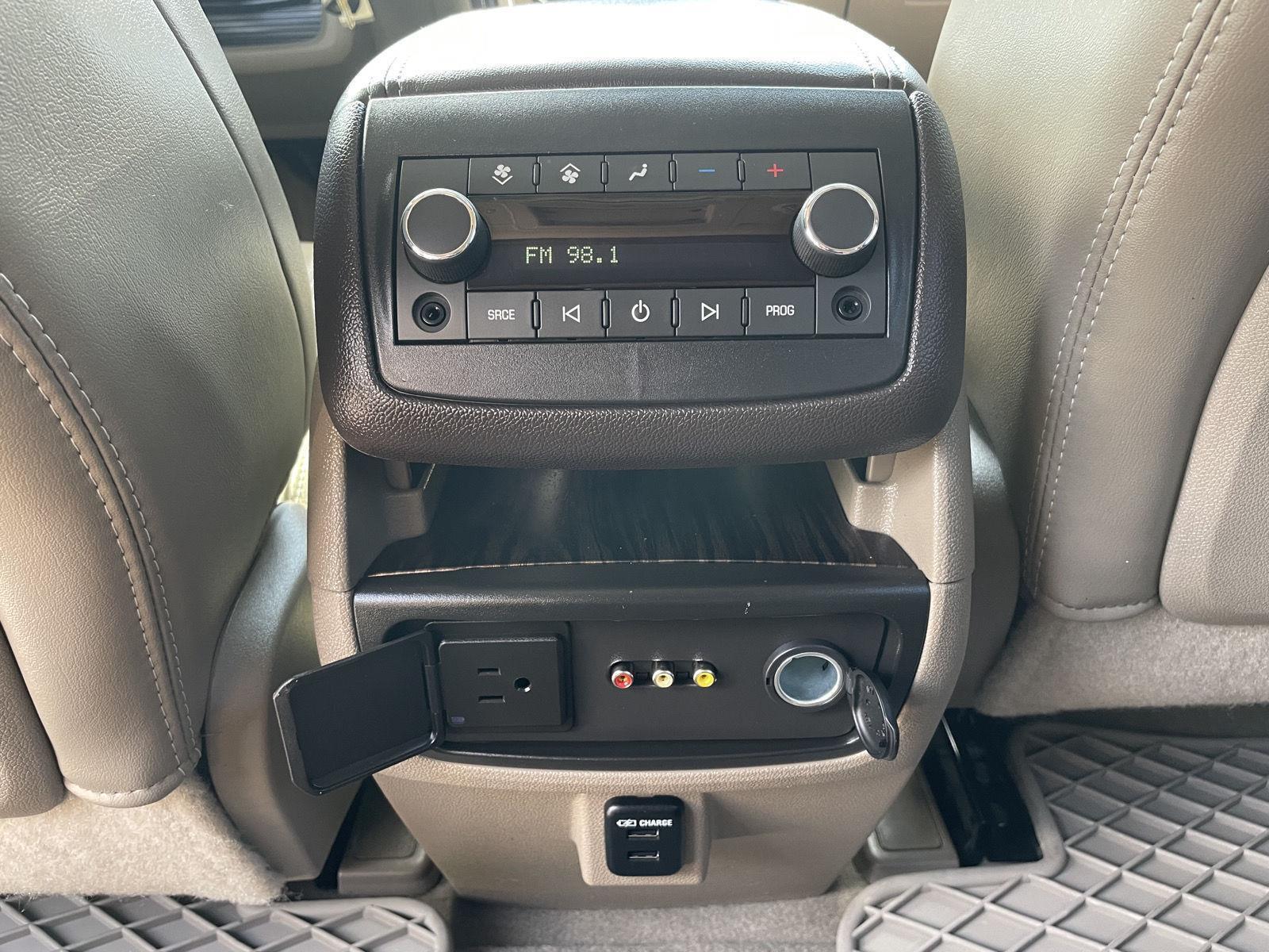 Vehicle photo 22