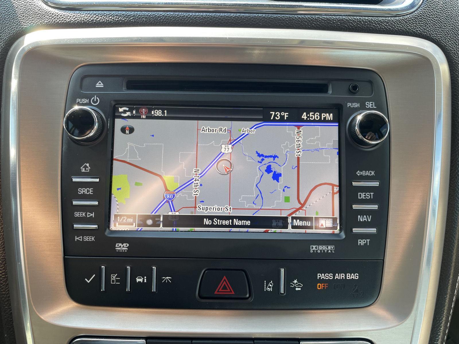 Vehicle photo 28
