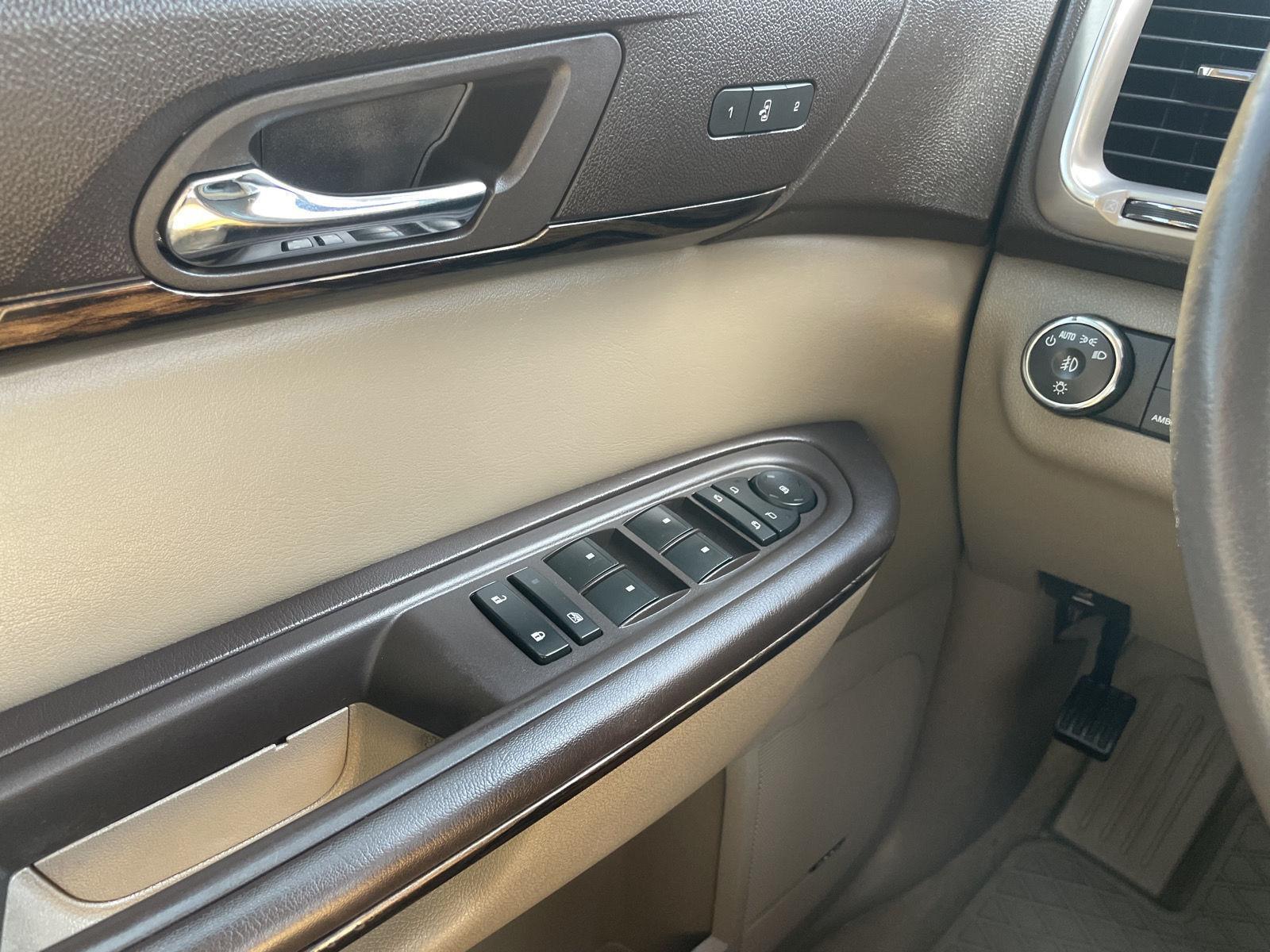 Vehicle photo 32