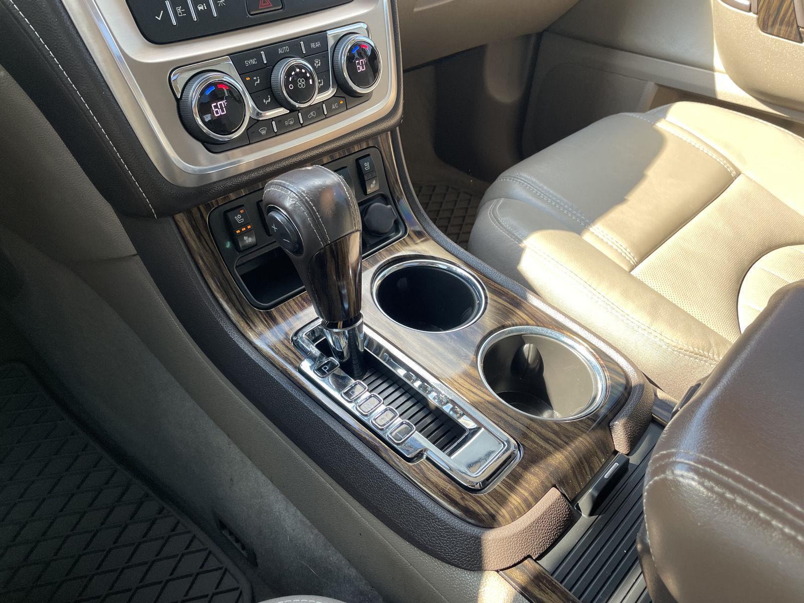 Vehicle photo 33