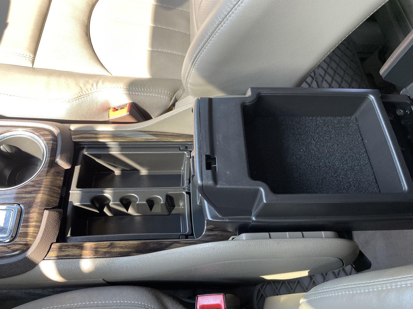 Vehicle photo 34
