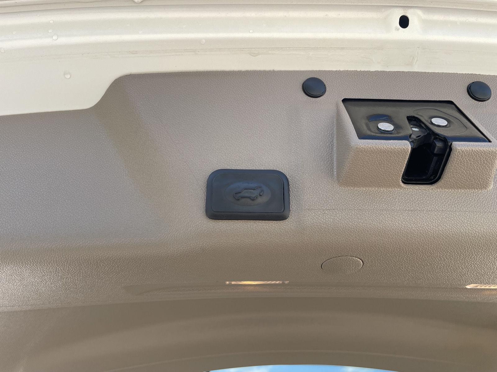 Vehicle photo 39