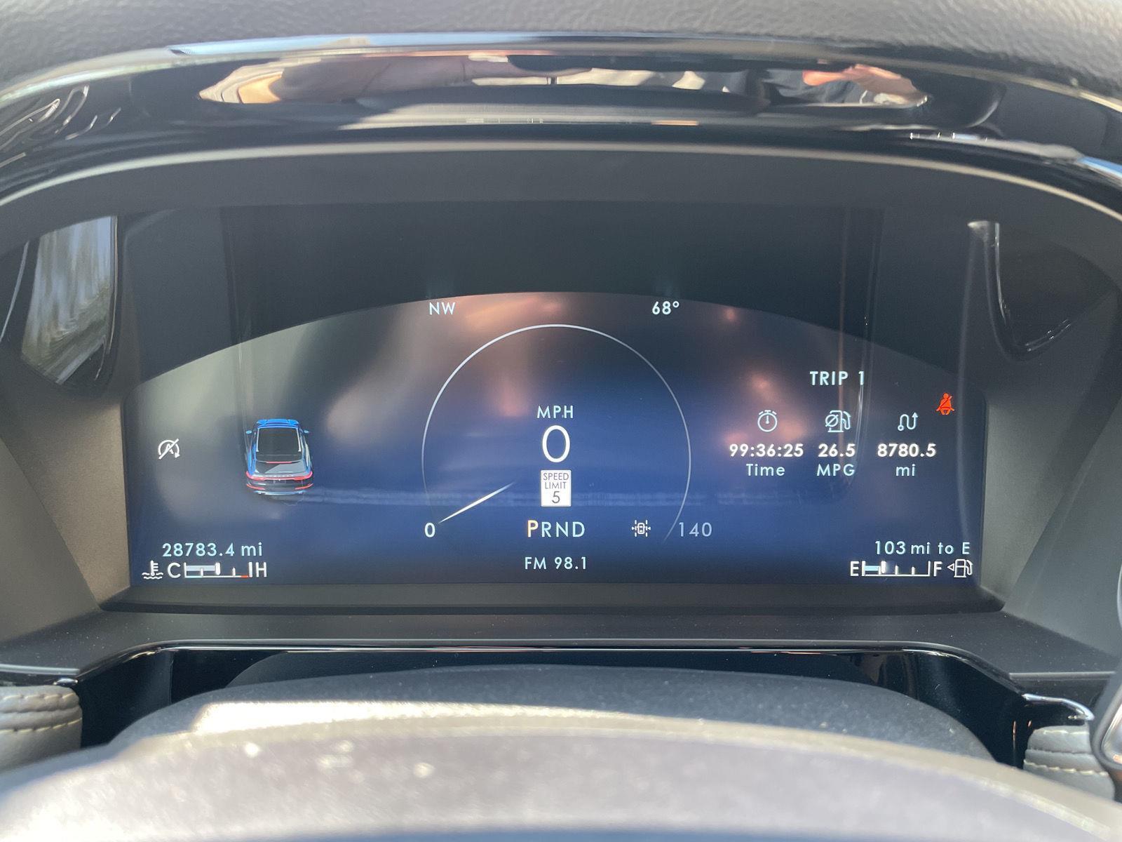 Vehicle photo 15